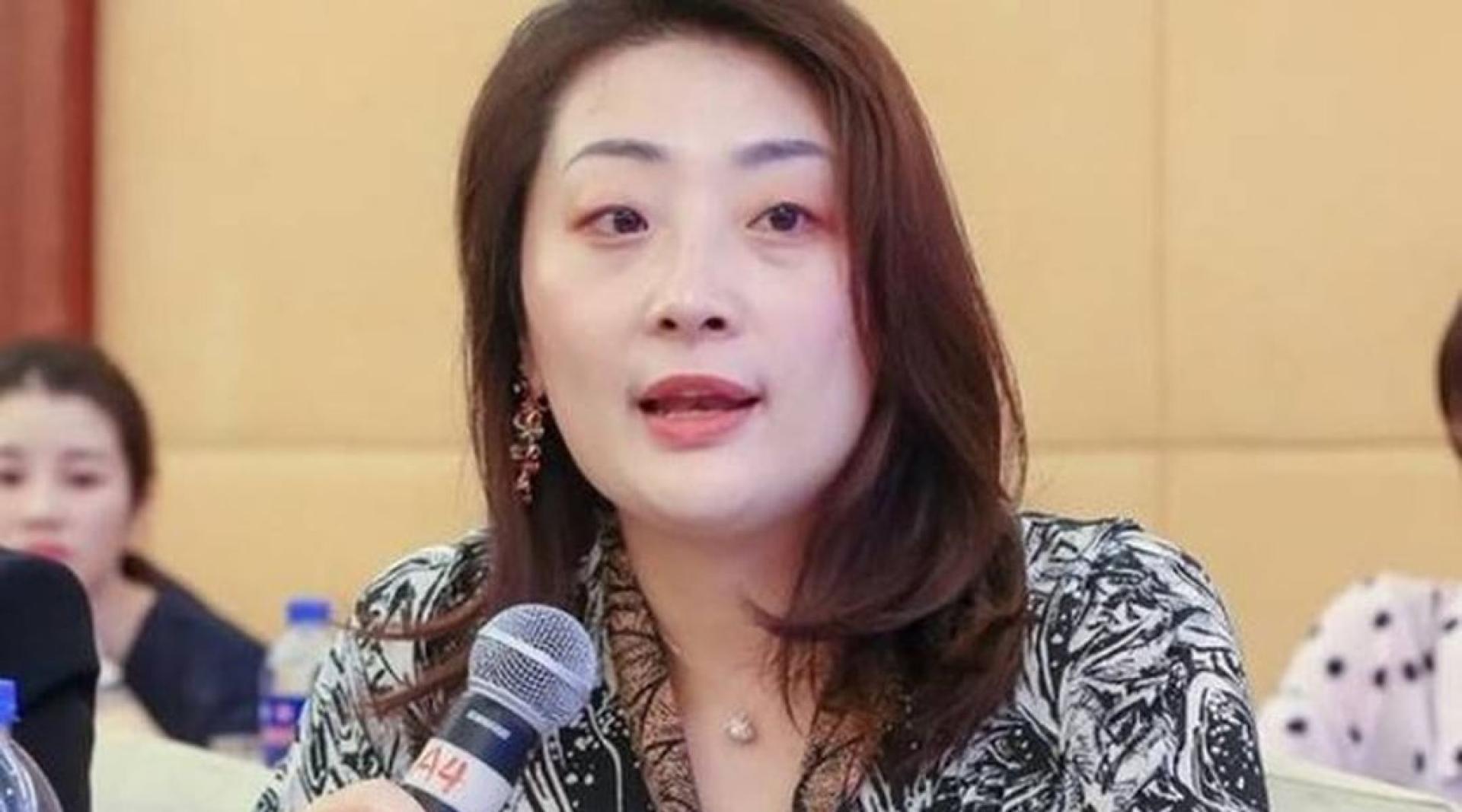 宗馥莉陷资产纠纷被起诉。