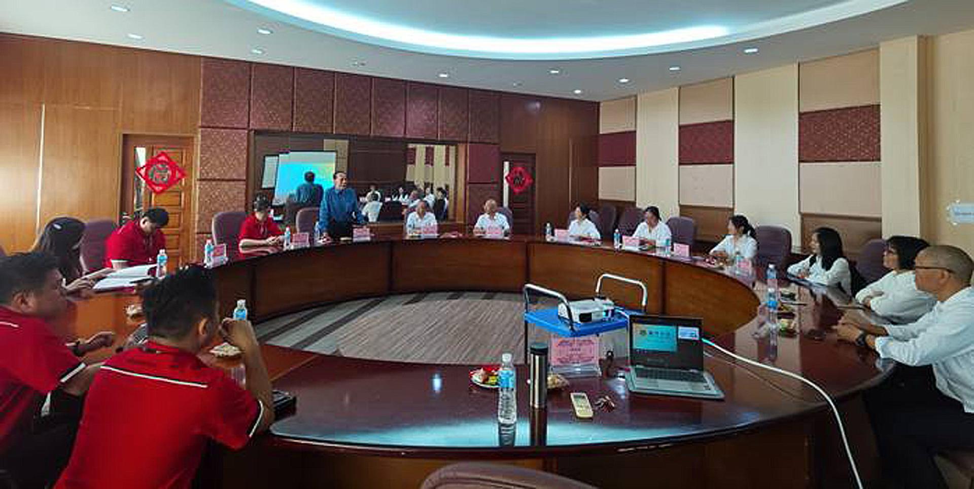 中国福建屏南华侨中学与美里廉律中学开展教育交流活动。