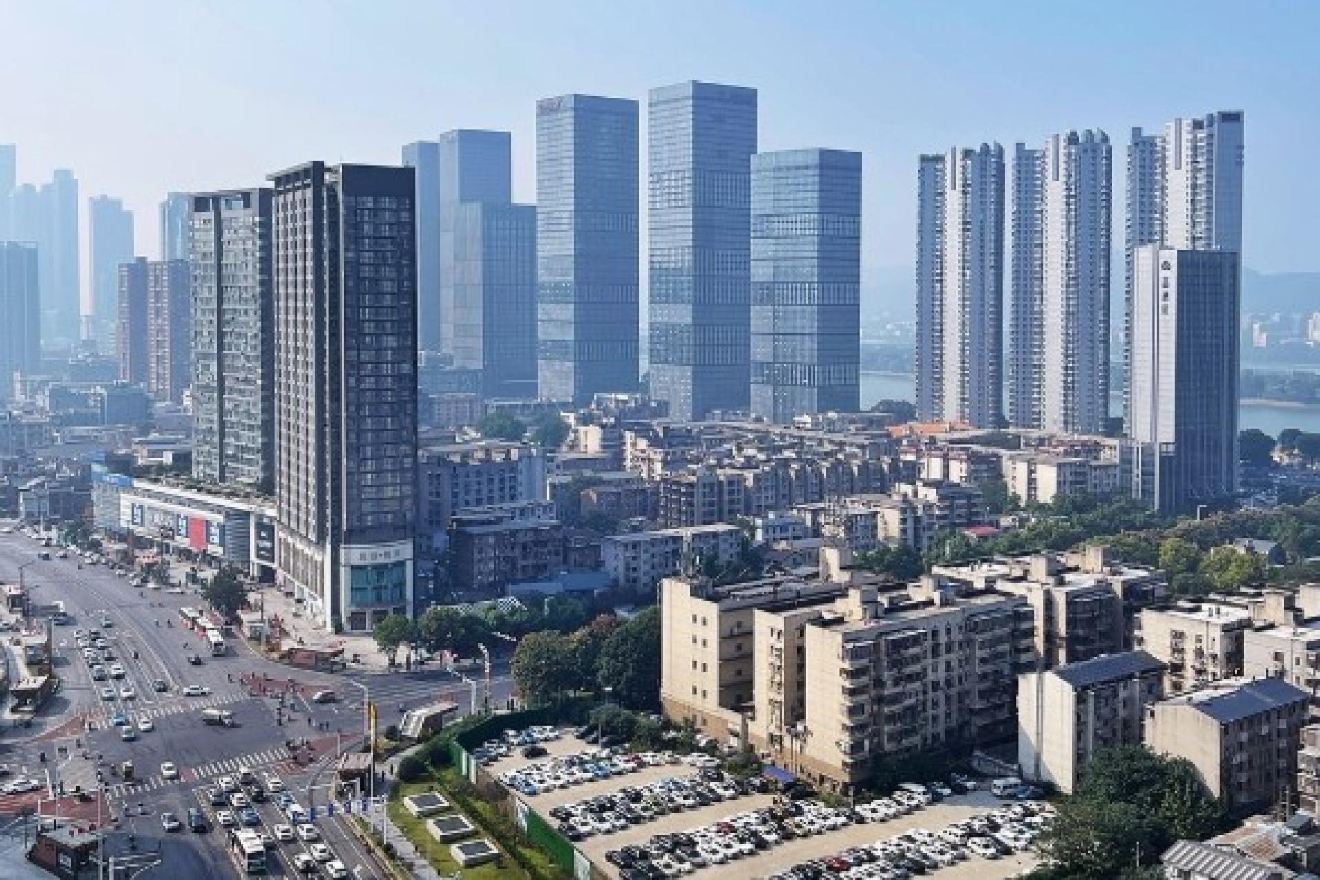 中国发布的《住房租赁条例》（简称《条例》），将从9月15日起实行。《条例》指出，中介不得发布虚假房源信息。