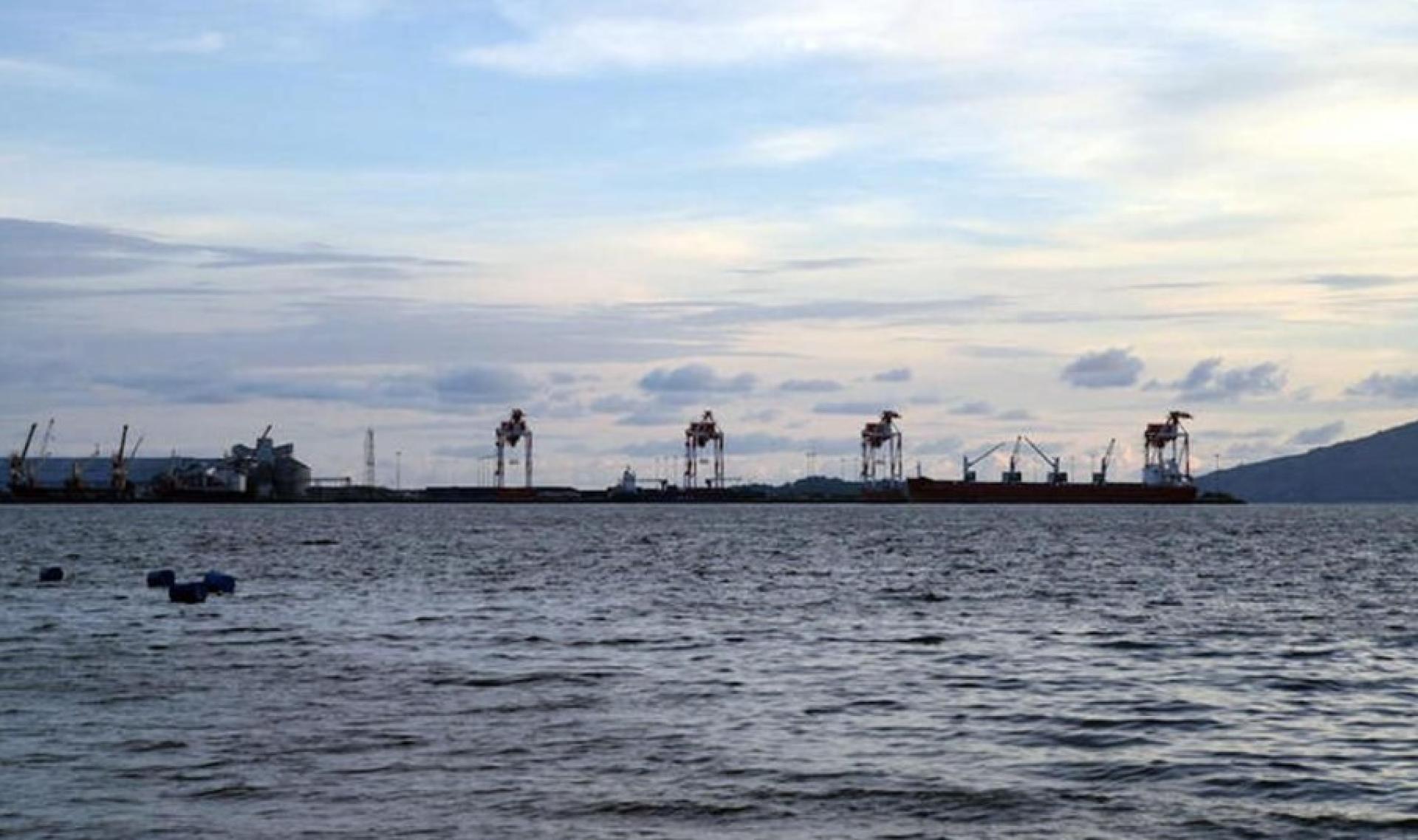 美国国会指示国务院和五角大楼探讨在菲律宾苏比克湾（Subic Bay）设立弹药生产和储存设施的可行性。苏比克湾曾是美国的海军基地，后来改为经济特区。