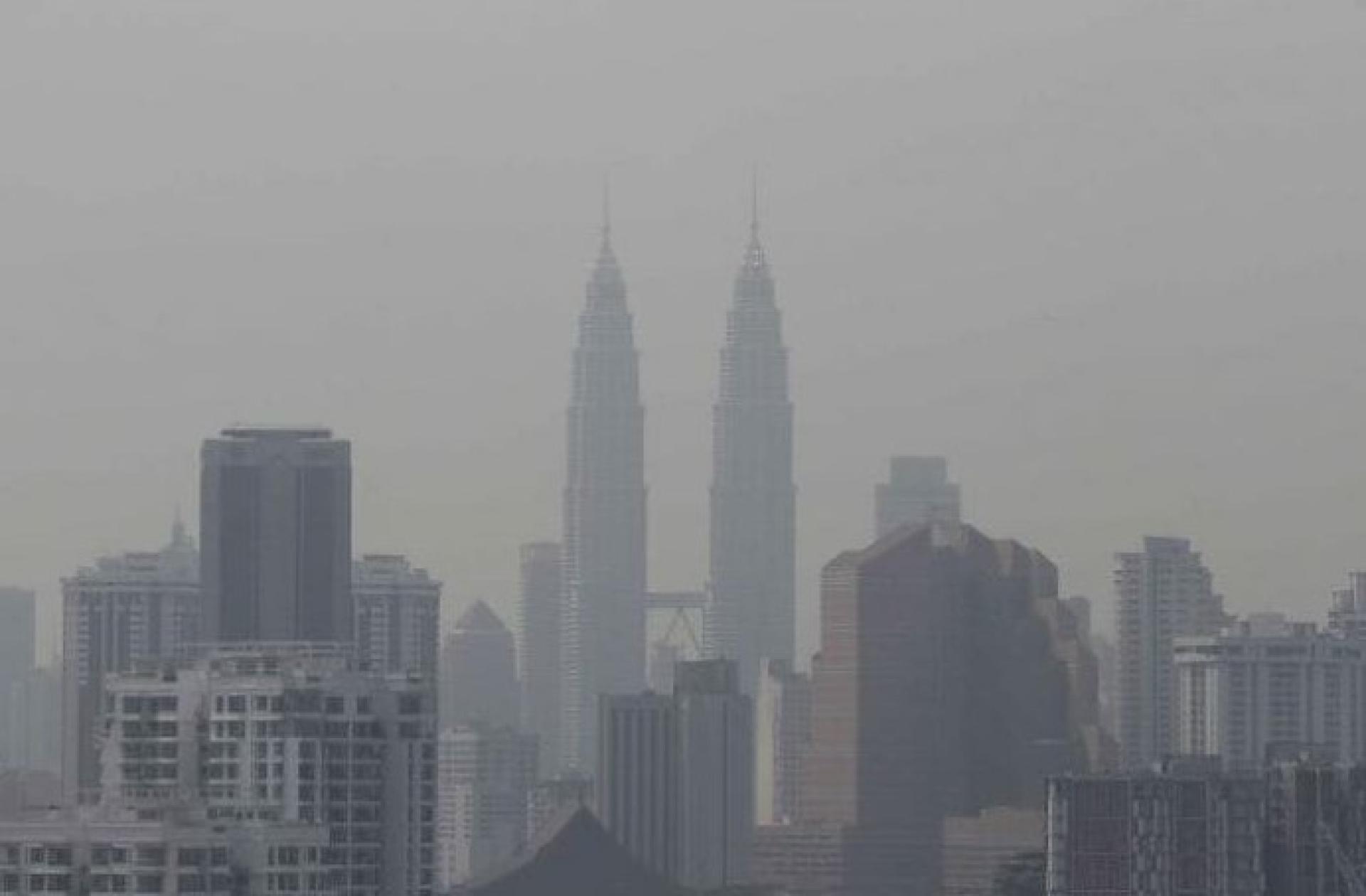 尽管环境局尚未发布除了标准空气质量分类以外的官方建议，但公共卫生官员已呼吁民众特别注意，尤其是呼吸道疾病患者、儿童及年长者。