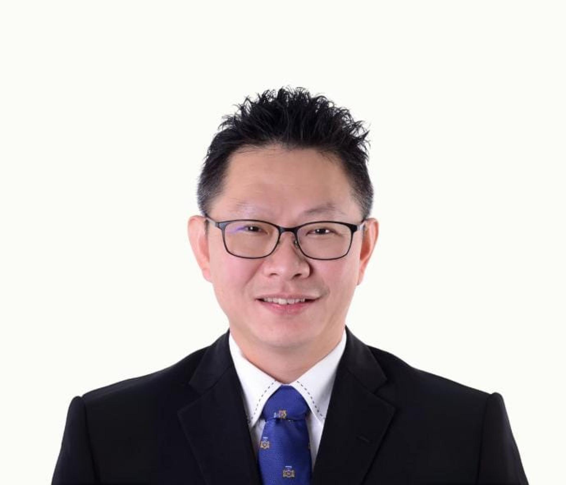 郑志国。