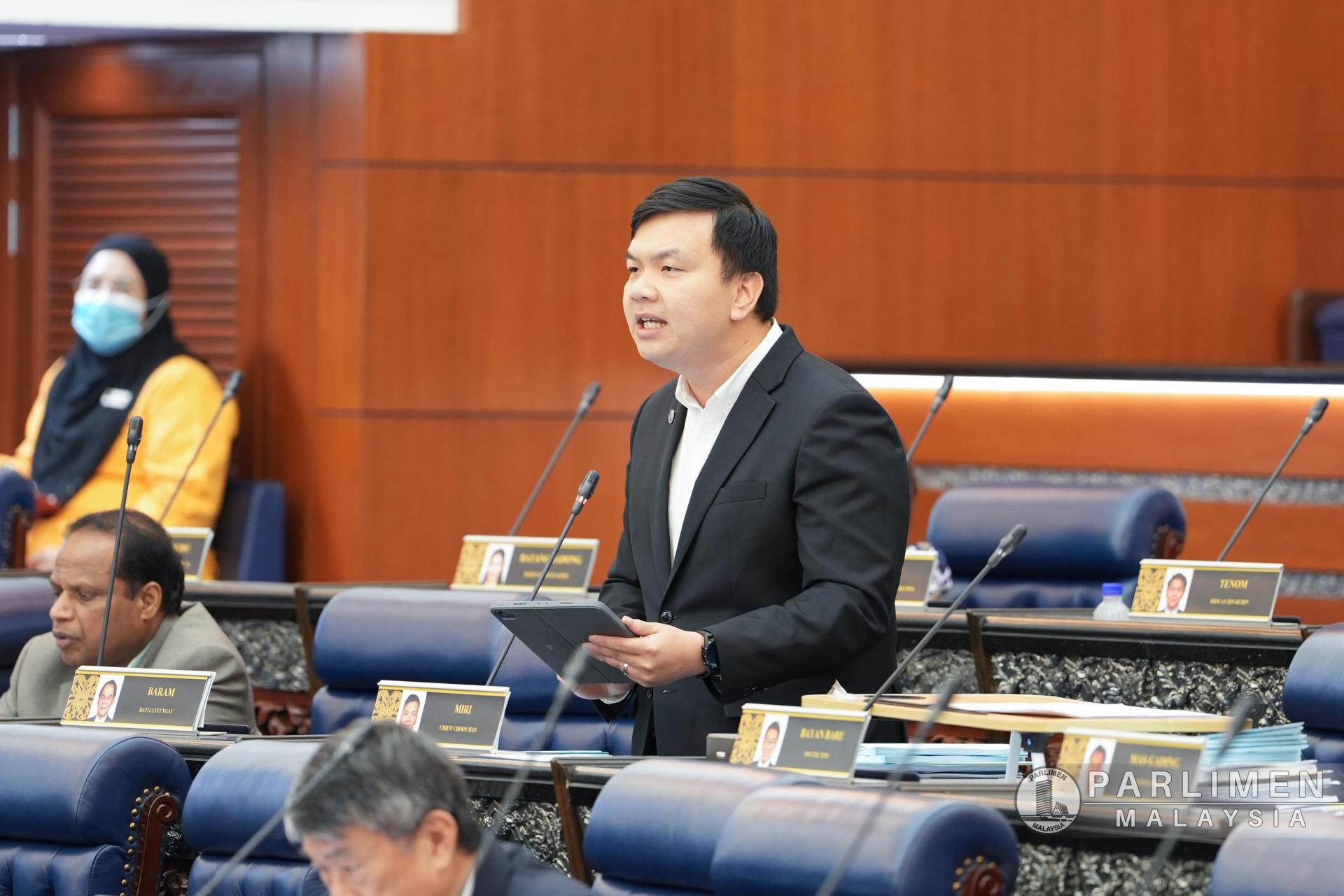 “请停止‘推安’的政治口号，让我们一起提振国家精神，迈向更团结、稳定与进步的马来西亚” 赵俊文说。
