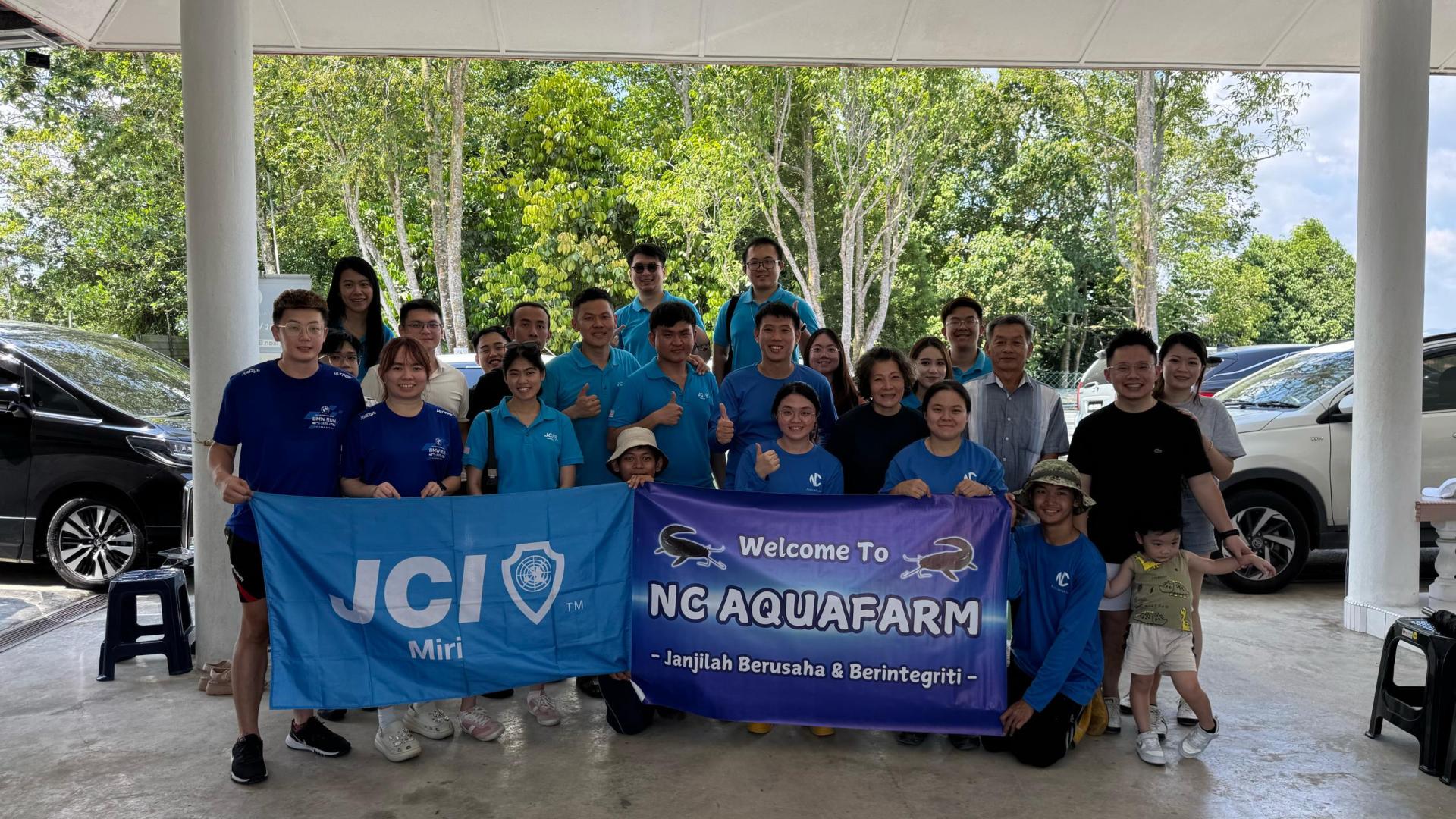 美里国际青年商会参观位于廉律的本地水产养殖场NC AquaFarm合影。
