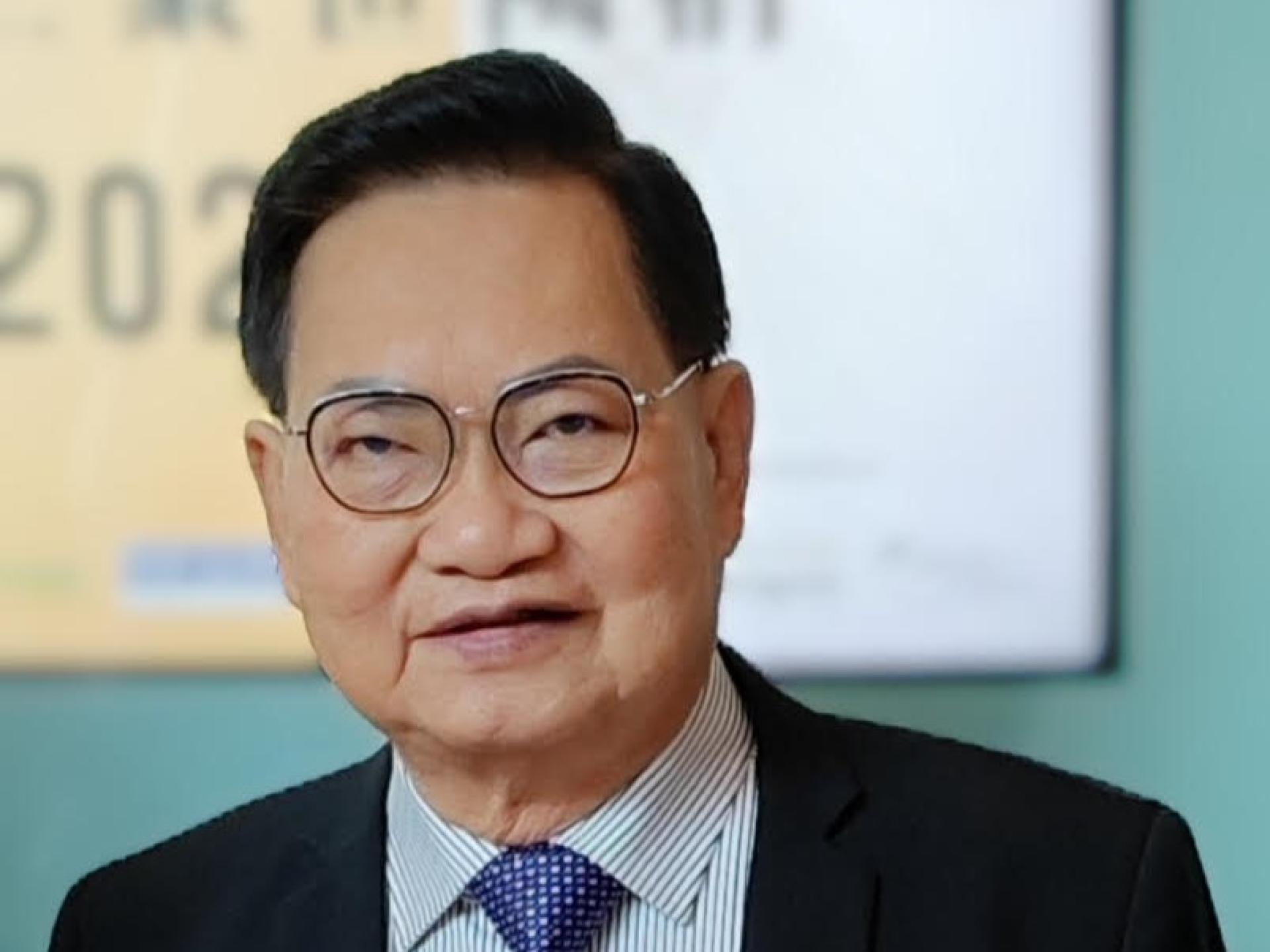 斯木省华总会长兼成邦江中华总商会会长拿督吴标生博士。
