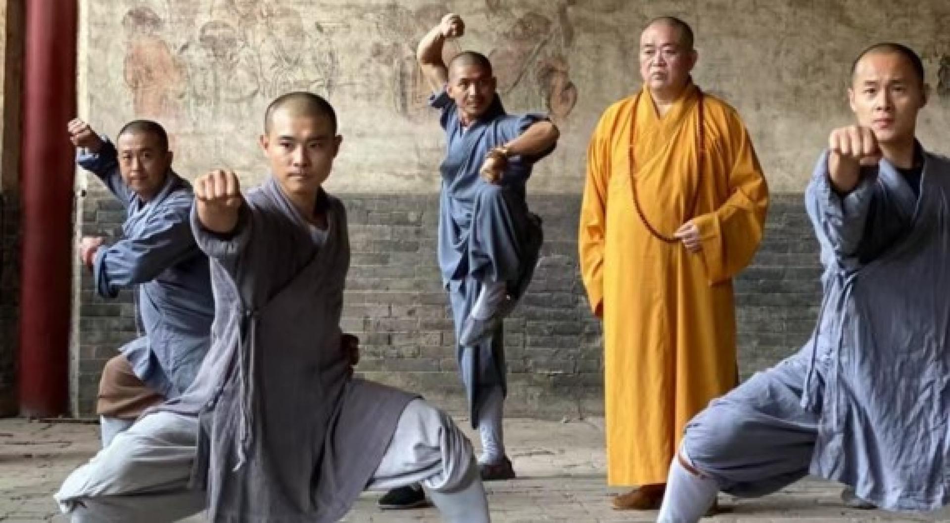 释永信主导下的其中一个成功活动，就是少林武僧团。