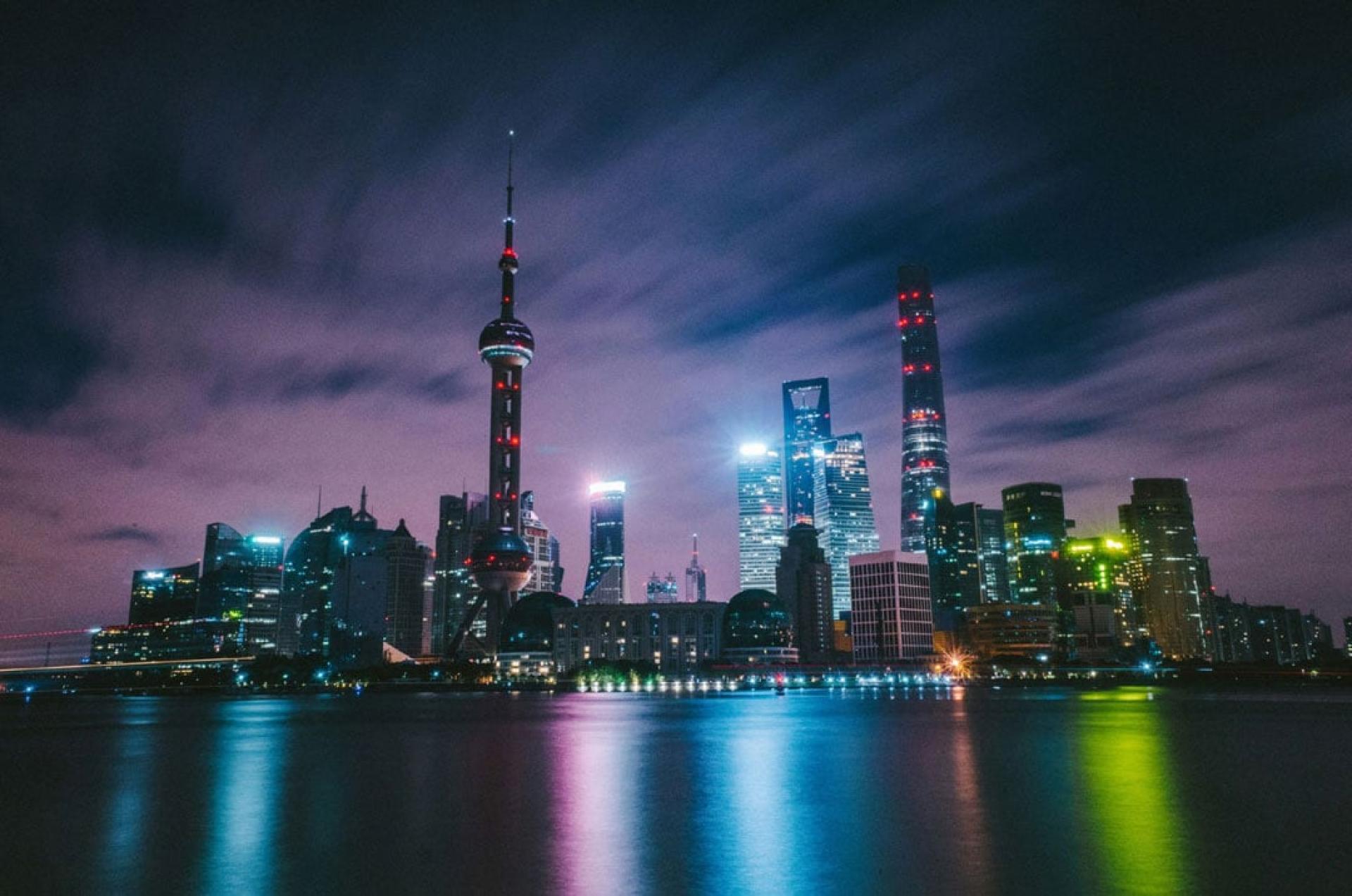 上海沿岸预计可能有海啸波。