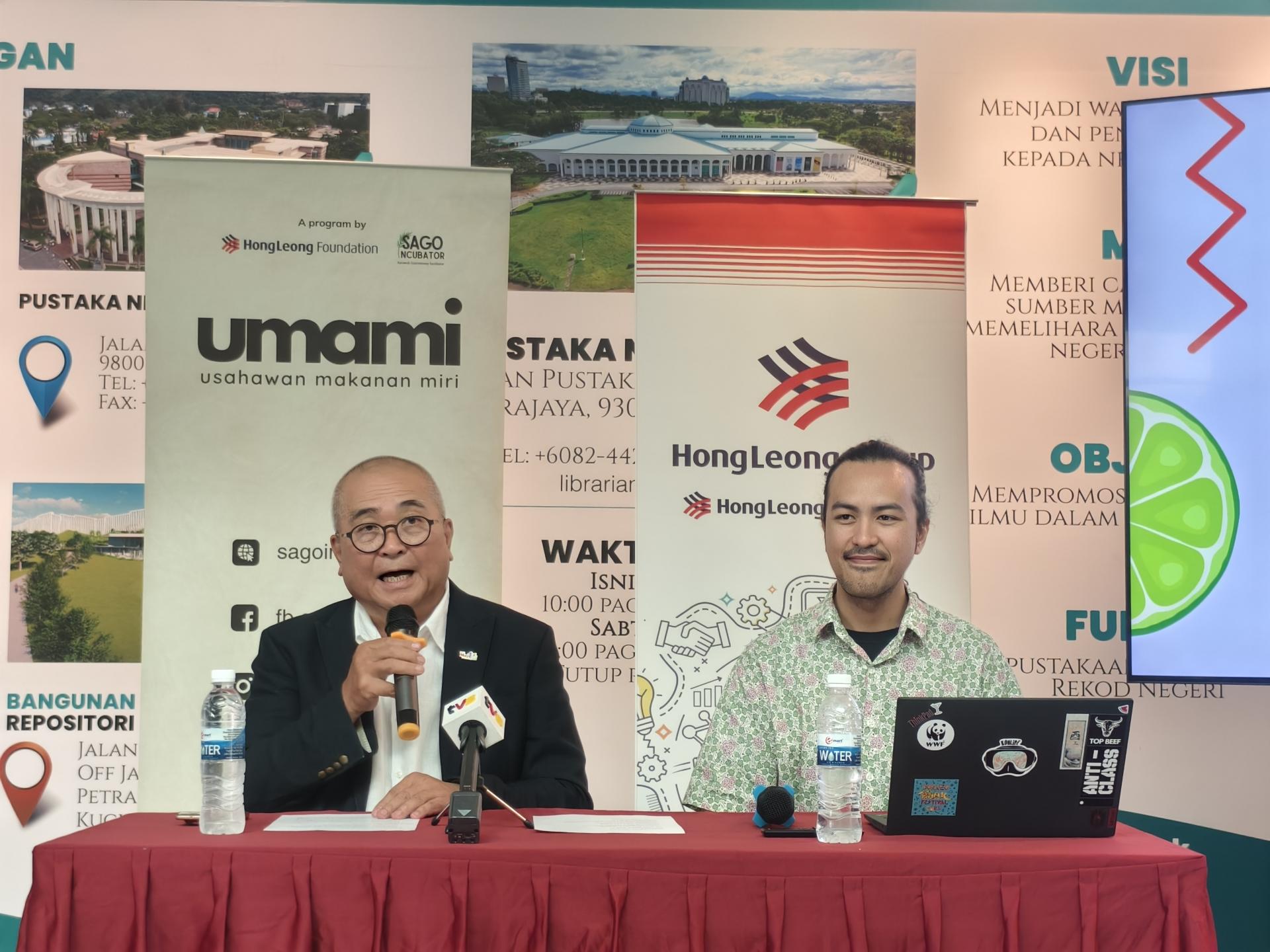 美里市长俞小珊（左）在新闻发布会上宣布，2025年UMAMI计划现已开放申请。右为阿里夫。