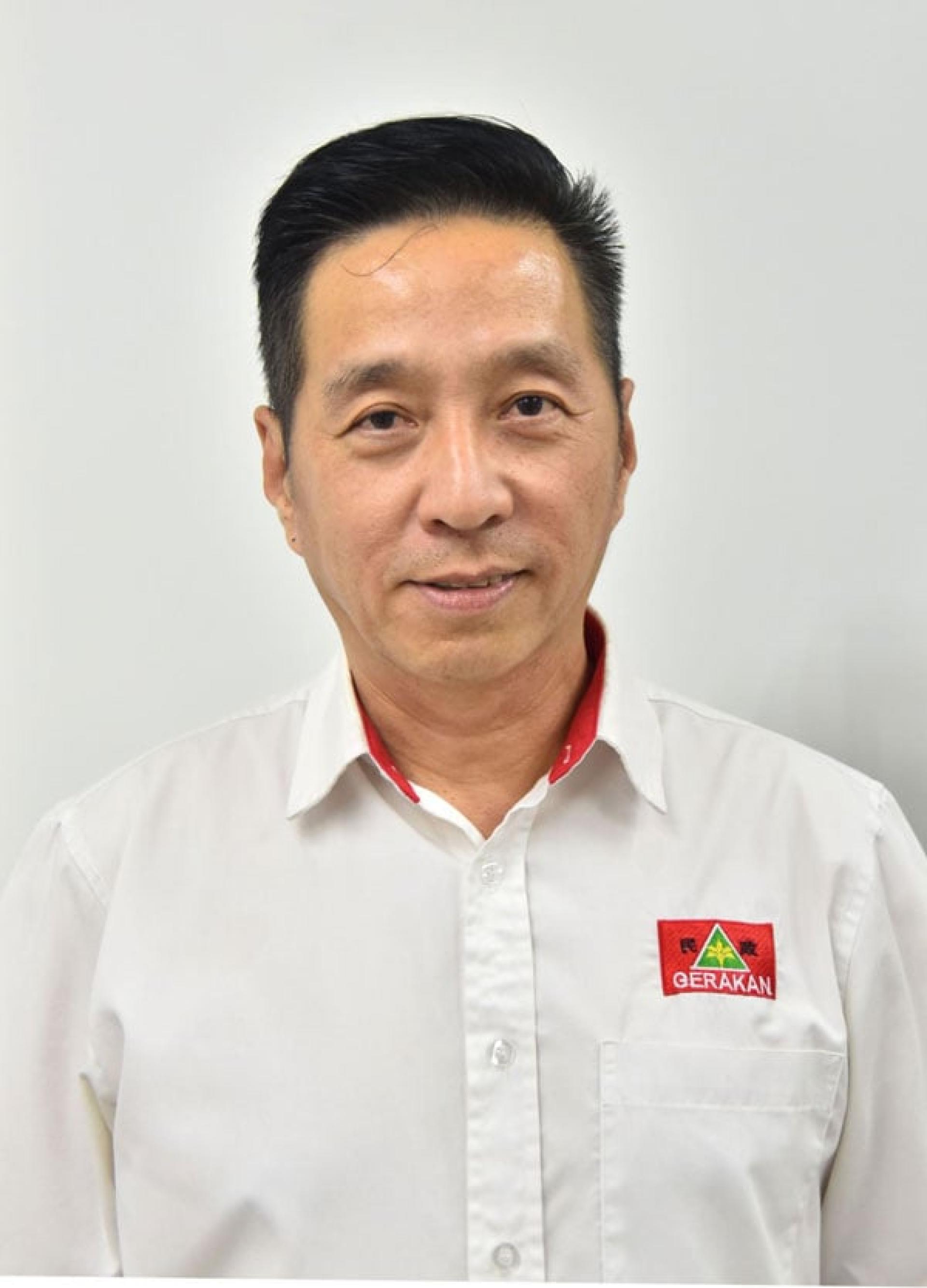 胡栋强。