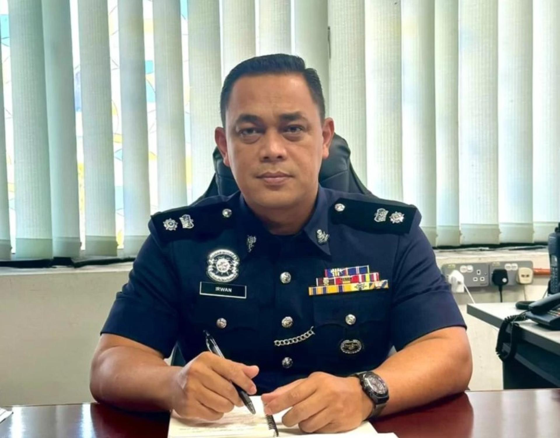 警区主任莫哈末依尔旺哈菲兹警监。