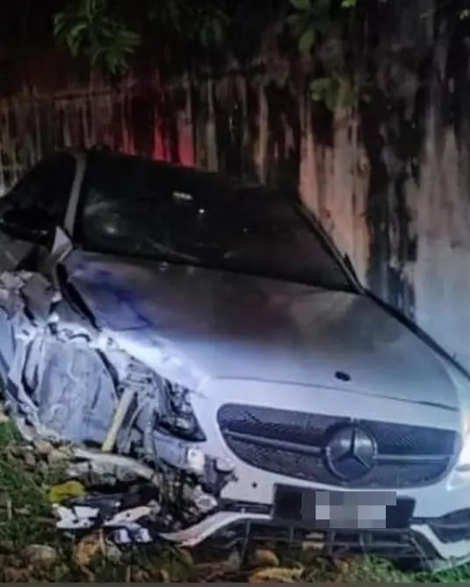 驾驶的马赛地的28岁逃犯在失控撞死人后逃逸。