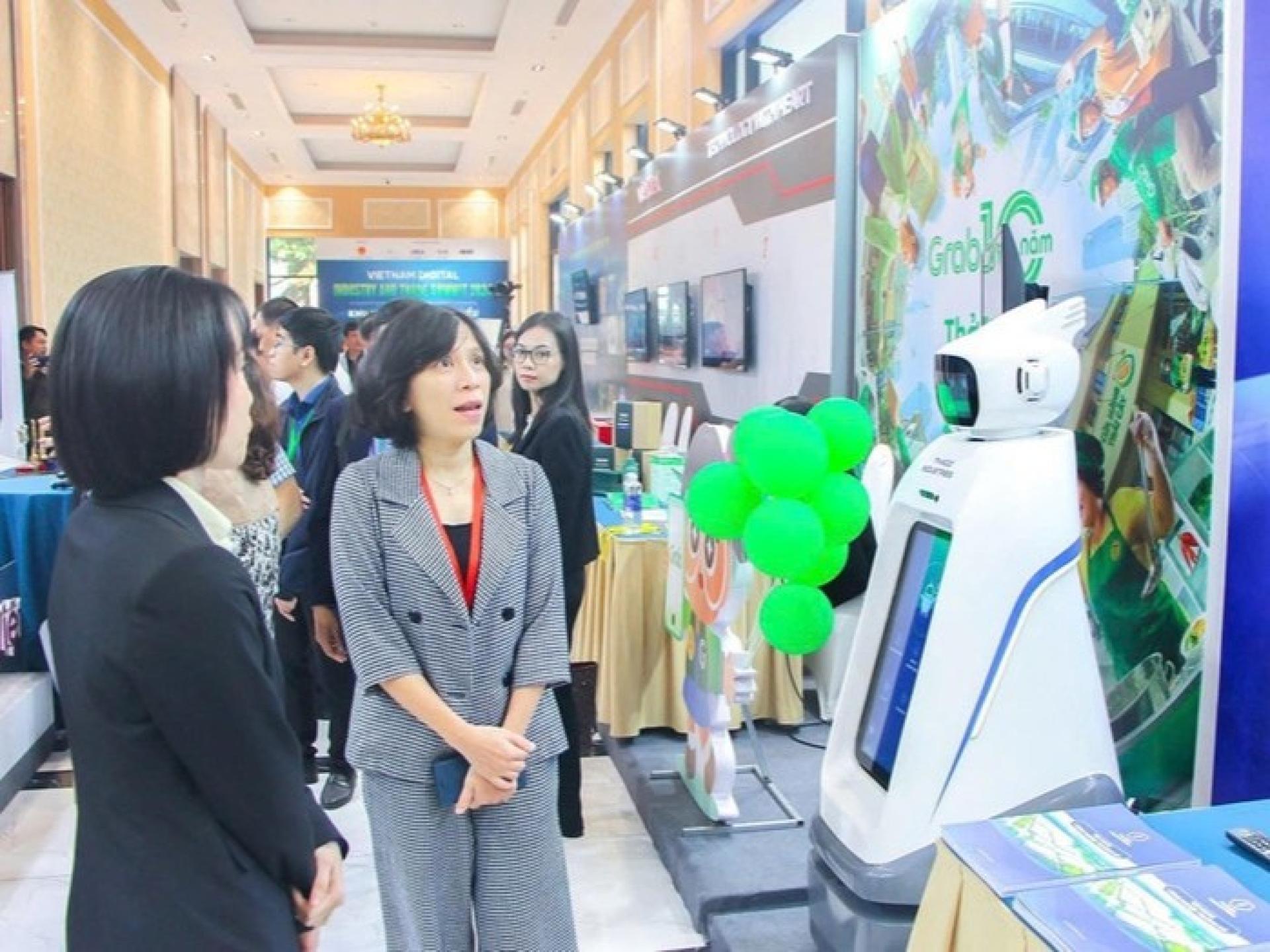 2025年越南电子商务与数字技术应用论坛现场。