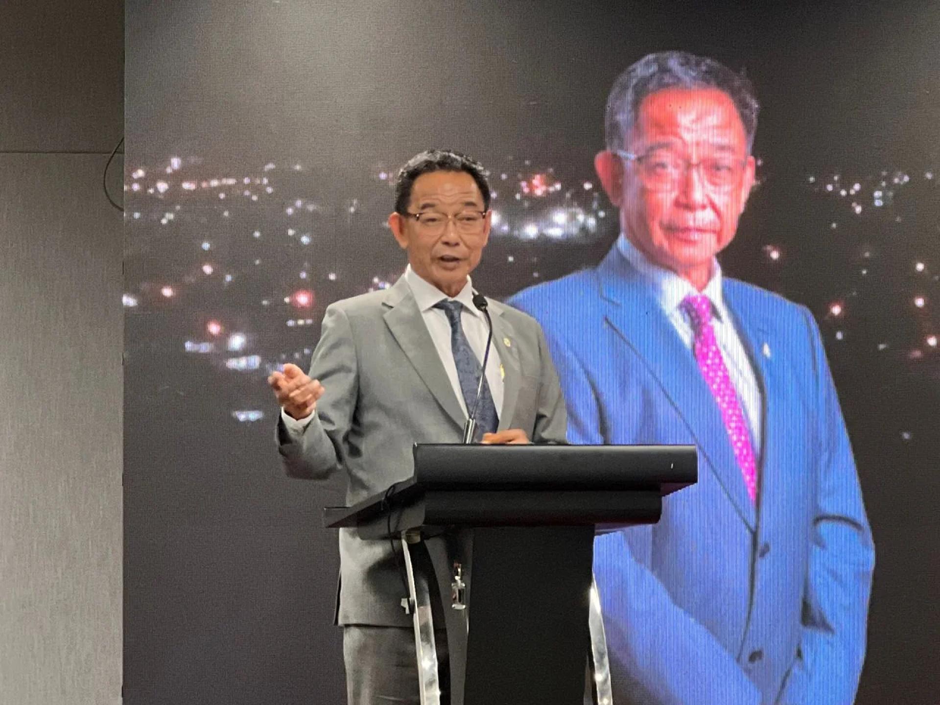 Abdul Karim berucap pada majlis Pemeteraian Memorandum Persefahaman (MoU) antara PSB dengan Riyaz International Sdn Bhd di sini, hari ini.