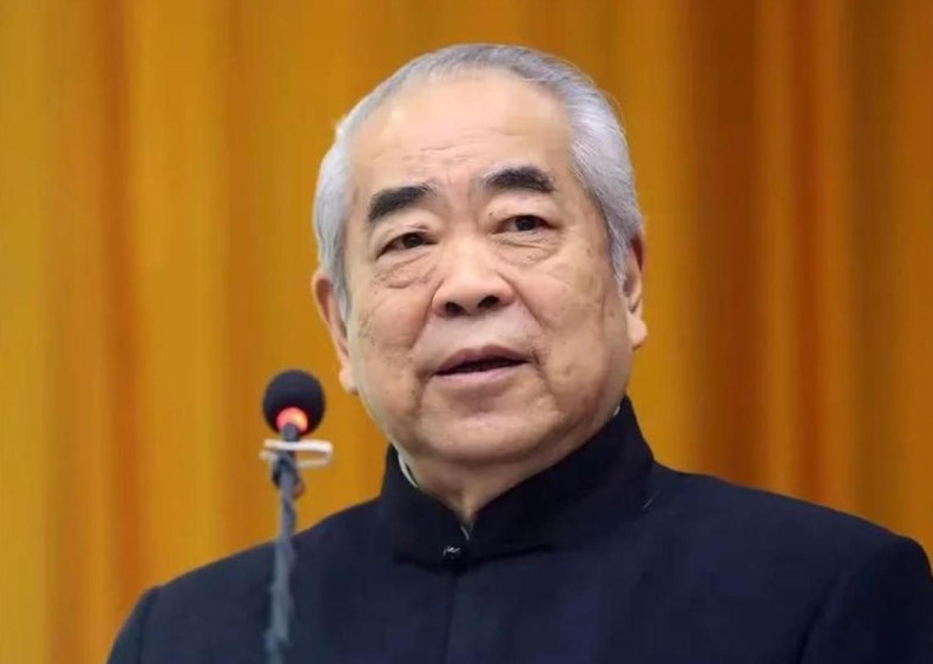 中国书画家范曾（图）的女儿范晓蕙星期六（8月16日）发文称，无法联系上他的父亲。