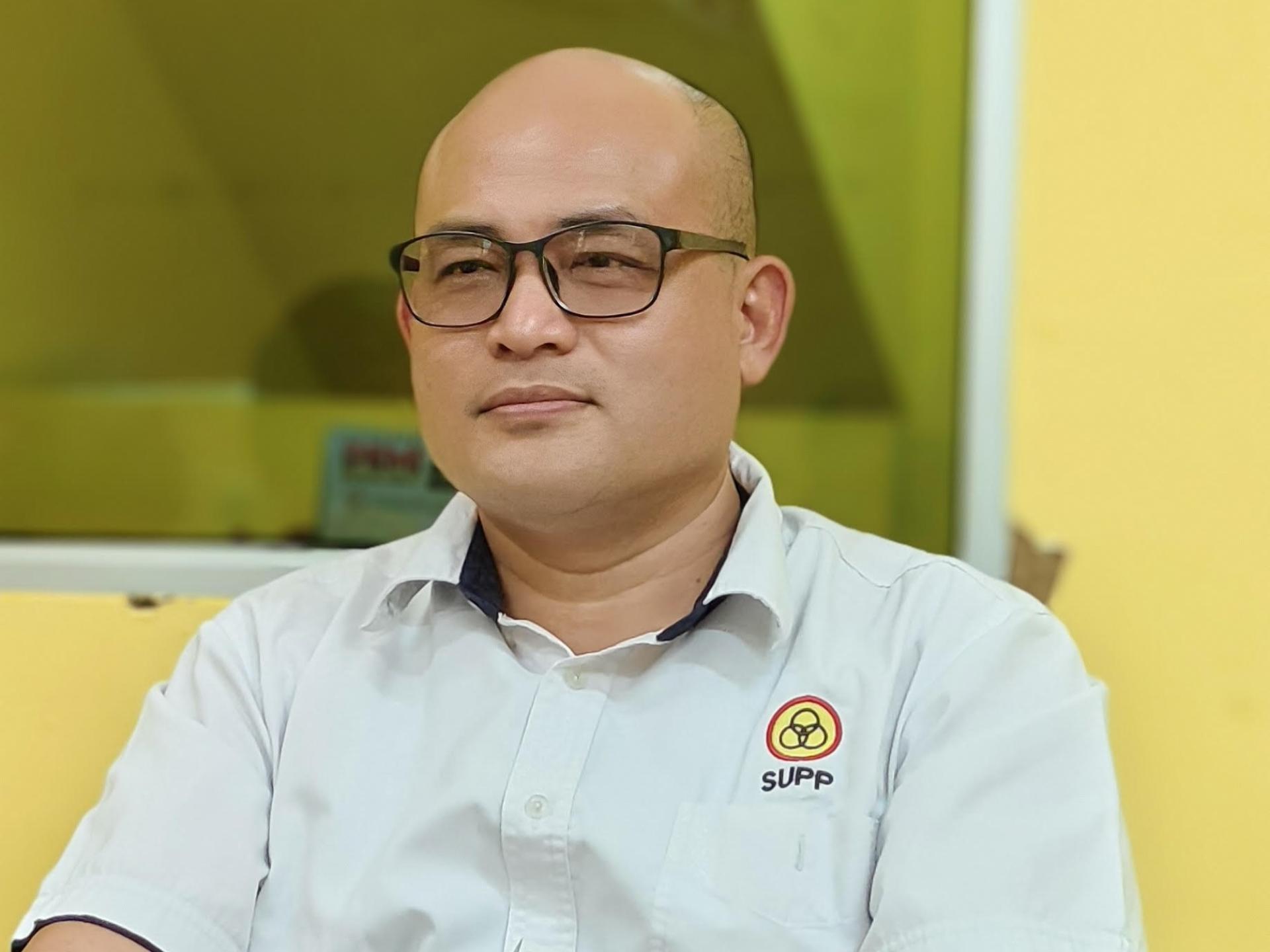 砂拉越人民联合党英吉利里支部严厉抨击朋岭区议员杨薇讳，再度炒作砂拉越癌症中心议题，形容其言论如同“重复播音机”。