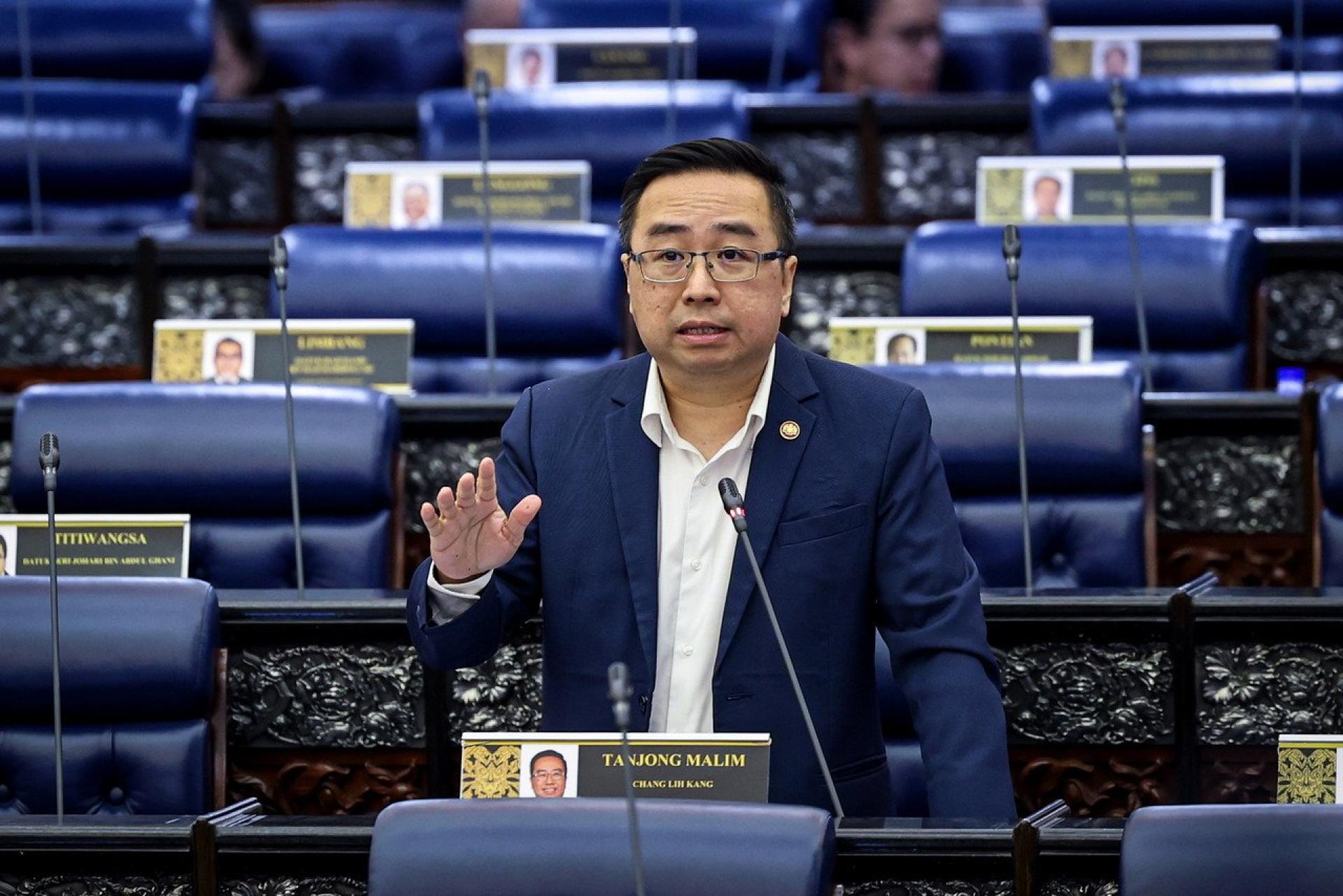 郑立慷：太空局仍在等待沙巴州政府提交完整的可行性研究报告，以评估沙巴是否适合作为火箭发射场的选址。
