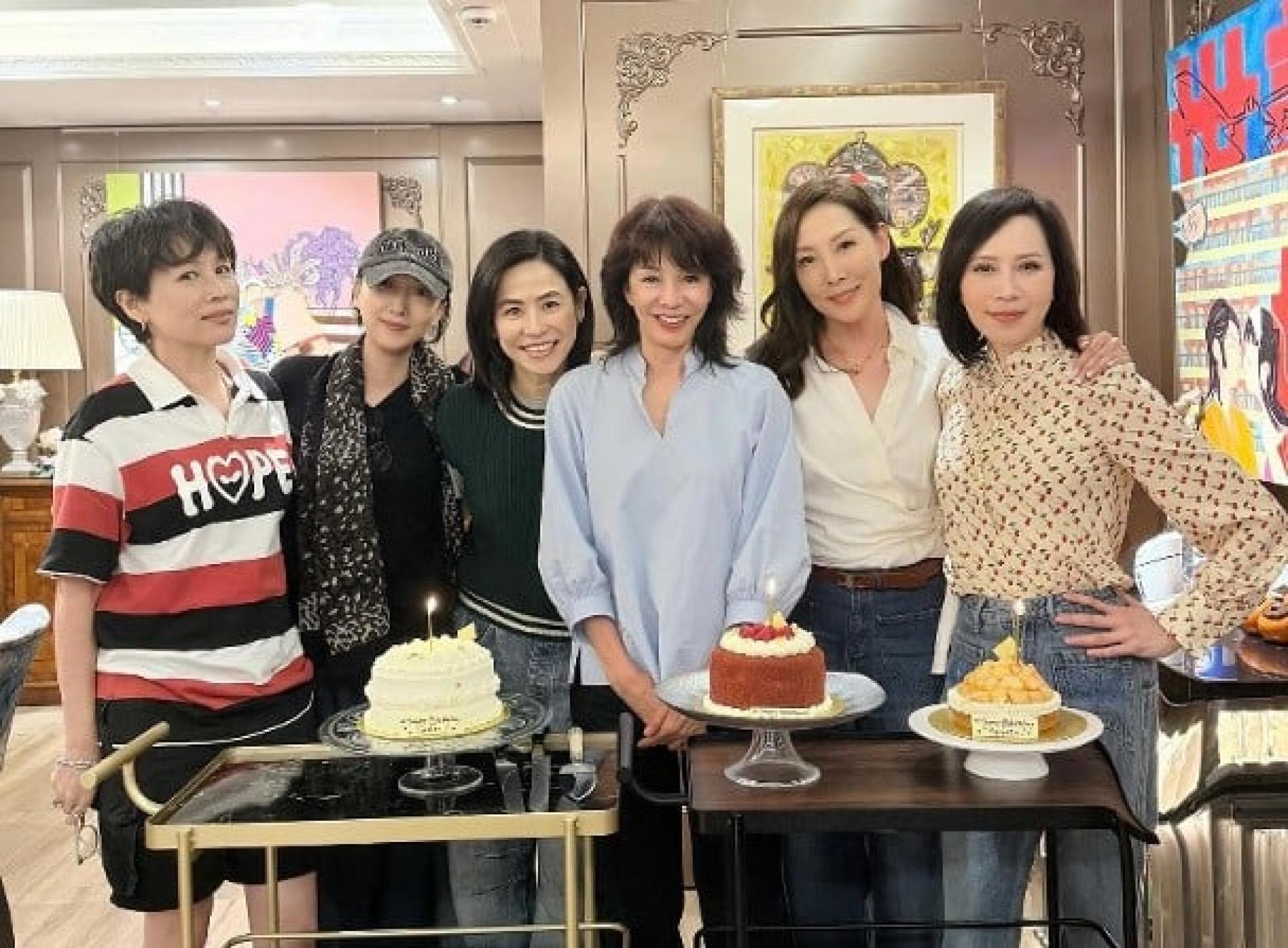 吴美珩罕有露面状态极佳。