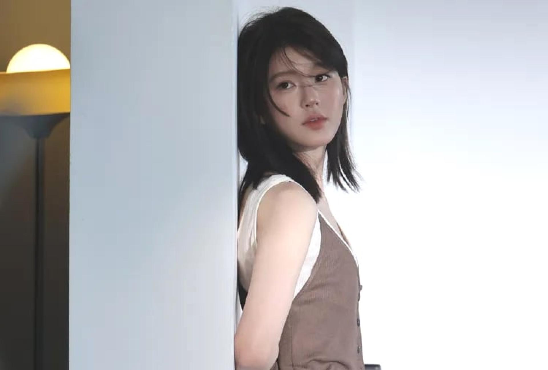 赵露思与经纪公司撕破脸成僵局。