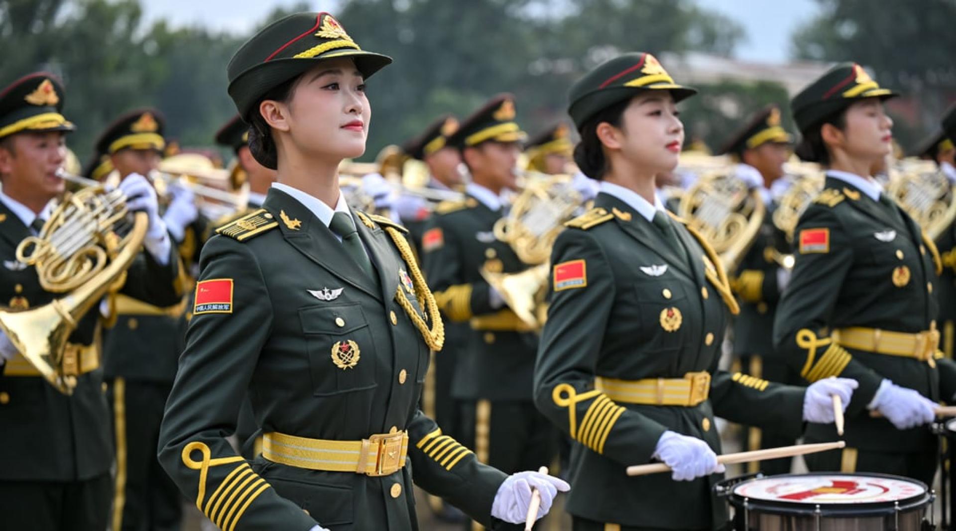中国人民解放军联合军乐团正在为九三阅兵典礼进行训练。