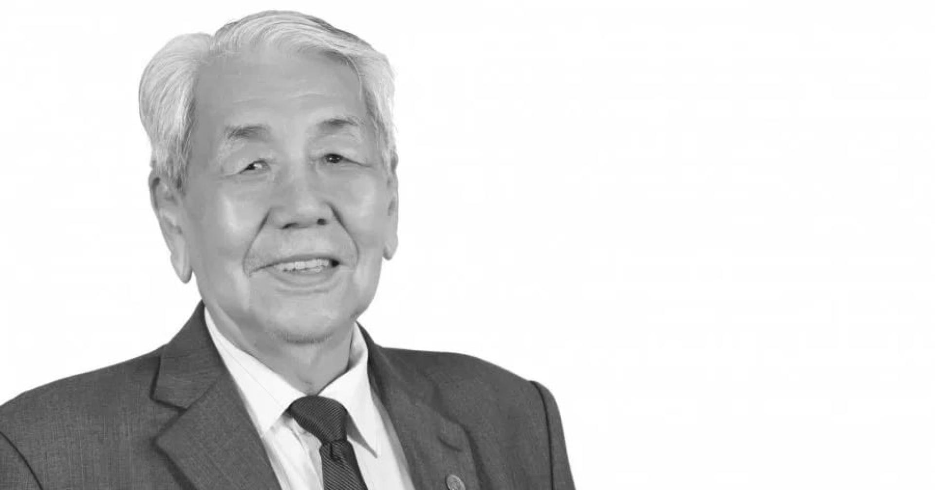 民政党前全国总财政丹斯里宋兆雄日前以百岁高龄辞世，丹斯里许子根博士发文悼念政坛恩师。