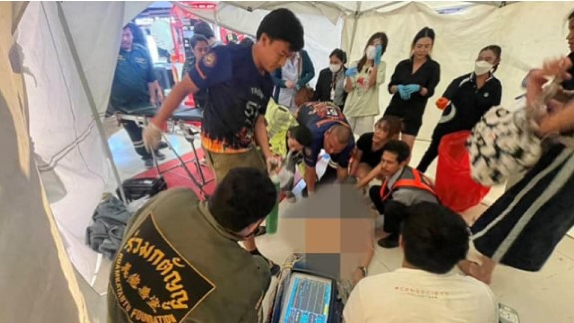 男大学生在商场受伤后送医，最终抢救无效。