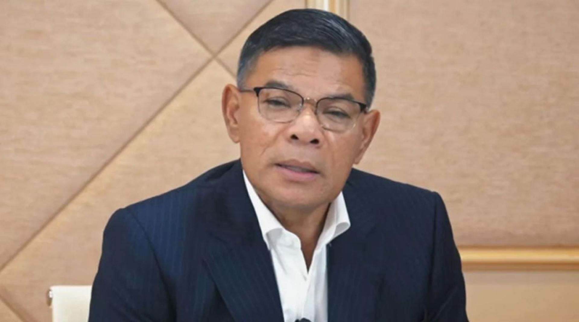 内政部长拿督斯里赛夫丁。