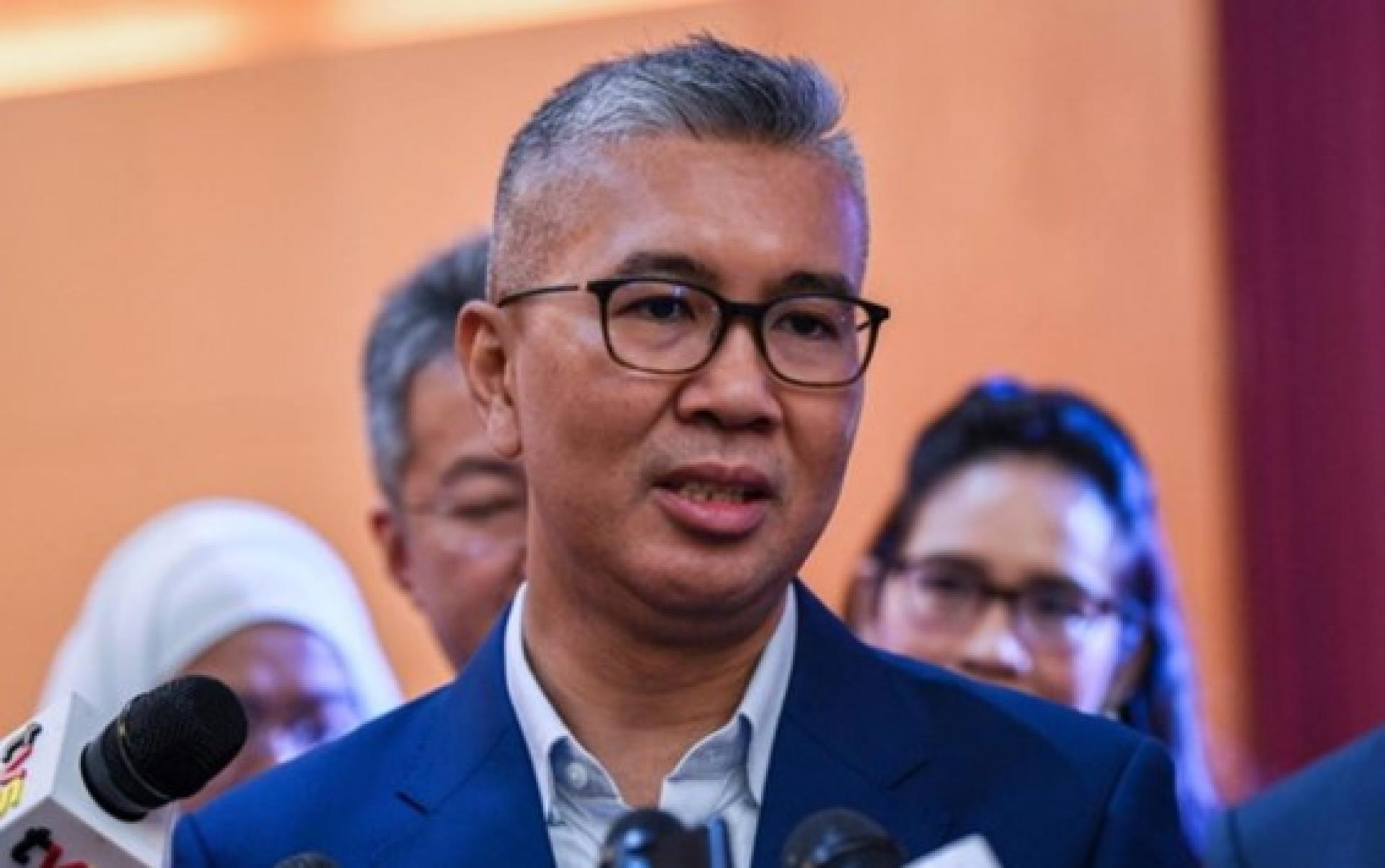 投资、贸易及工业部长东姑扎夫鲁