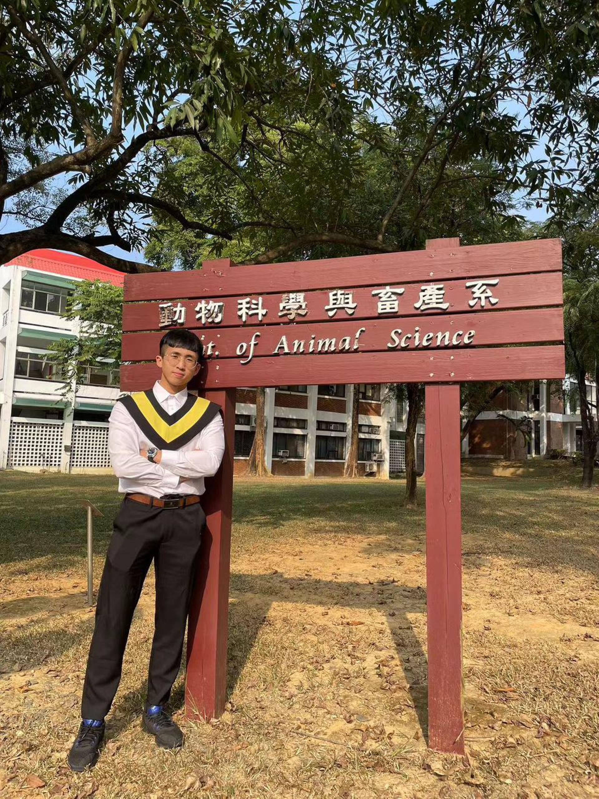 美里培民中学校友王广霖。