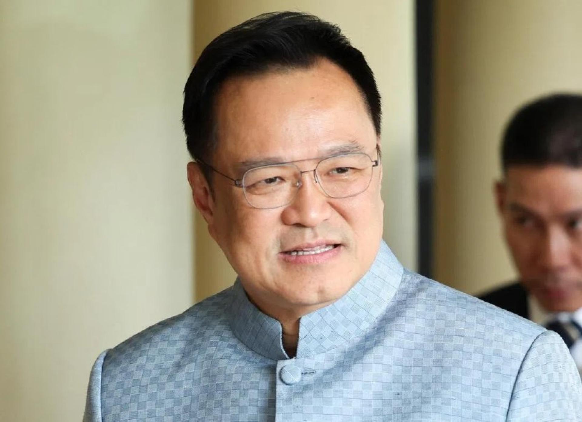 泰国新首相阿努廷周三宣布，他计划在明年1月底解散国会，并于3月或4月初举行大选。