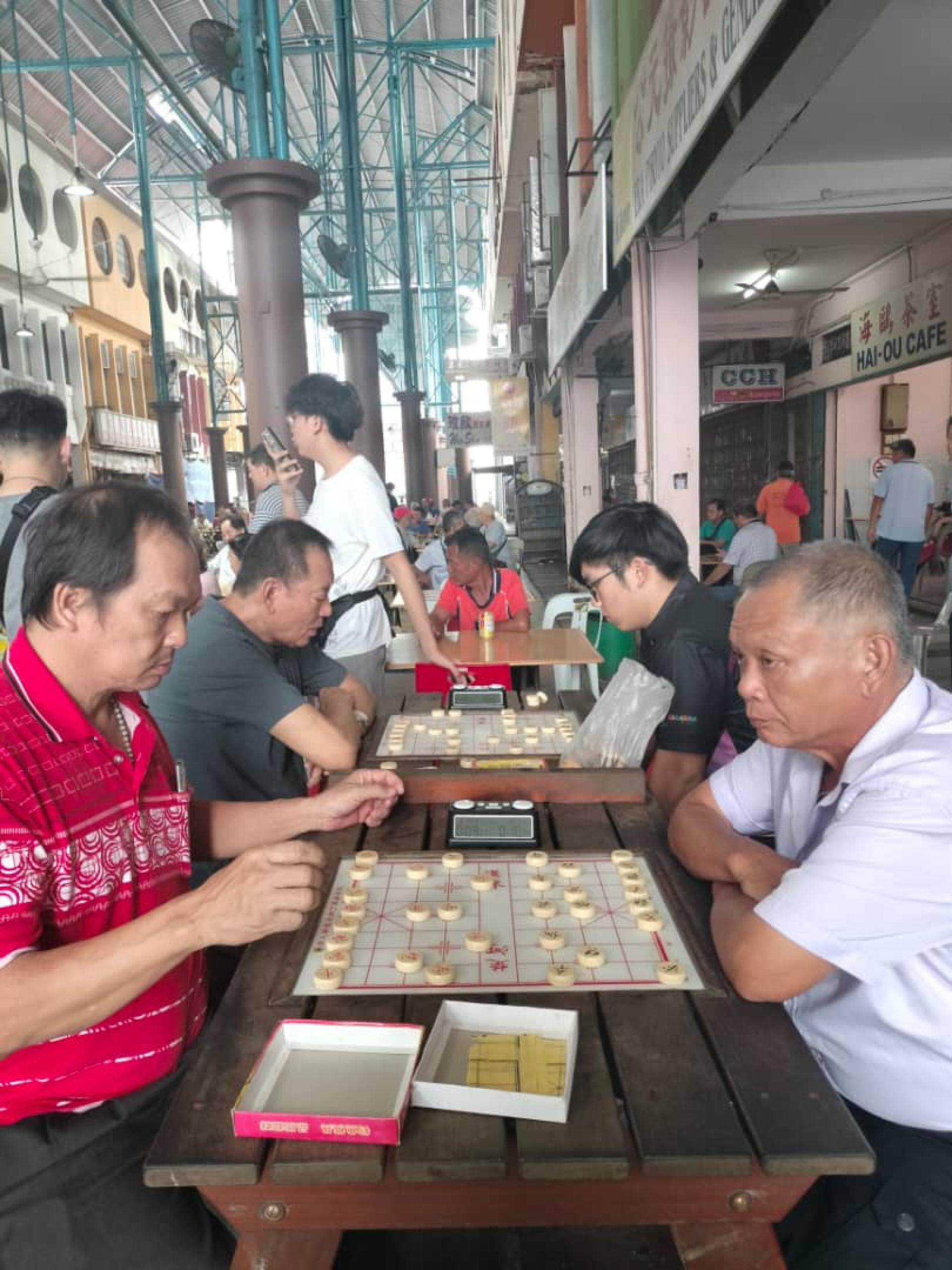 图为擂台赛进行中时影。