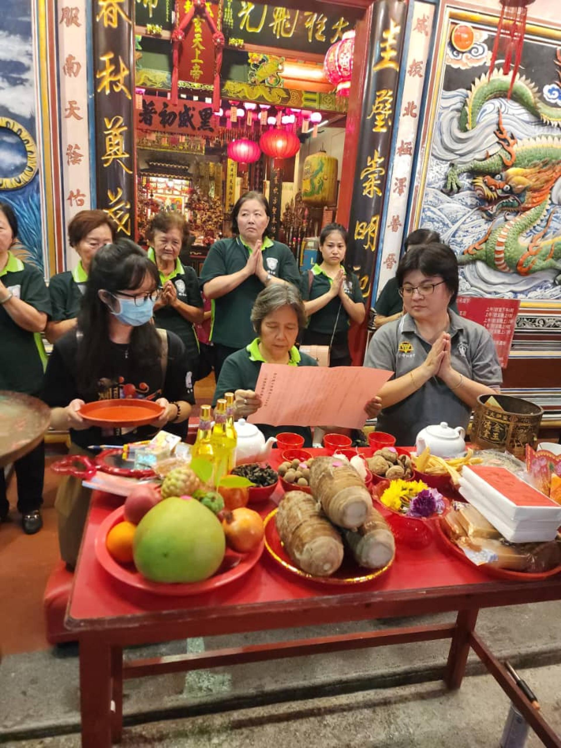 古晋潮州公会妇女组将于下周二中秋节晚在上帝庙举行“拜月娘”仪典。（新闻档案图）