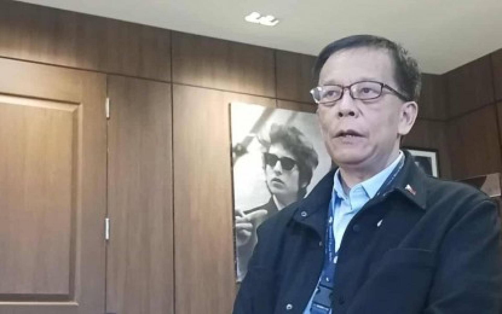劳工部长汉斯卡达克。