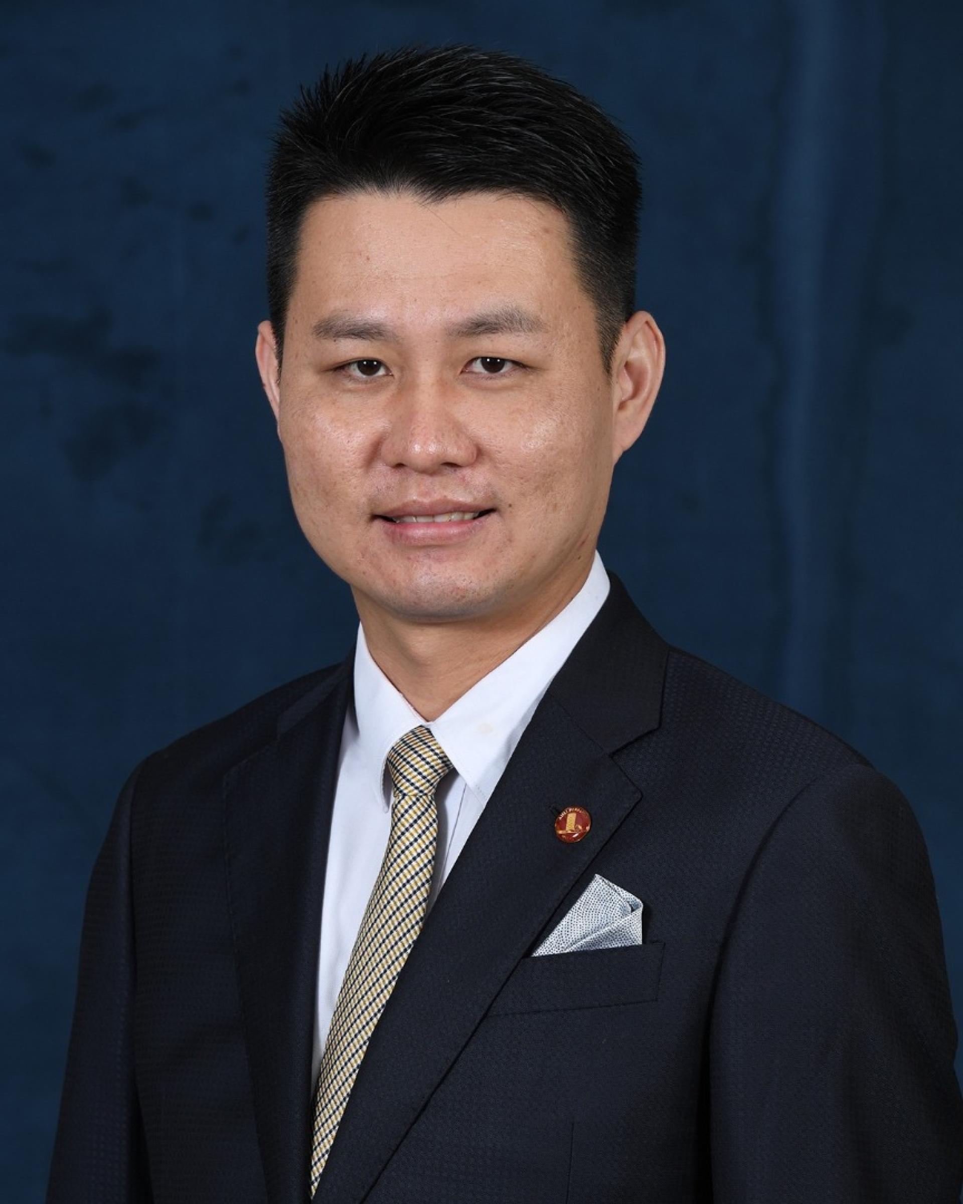 砂希望联盟兼行动党秘书林思健律师。