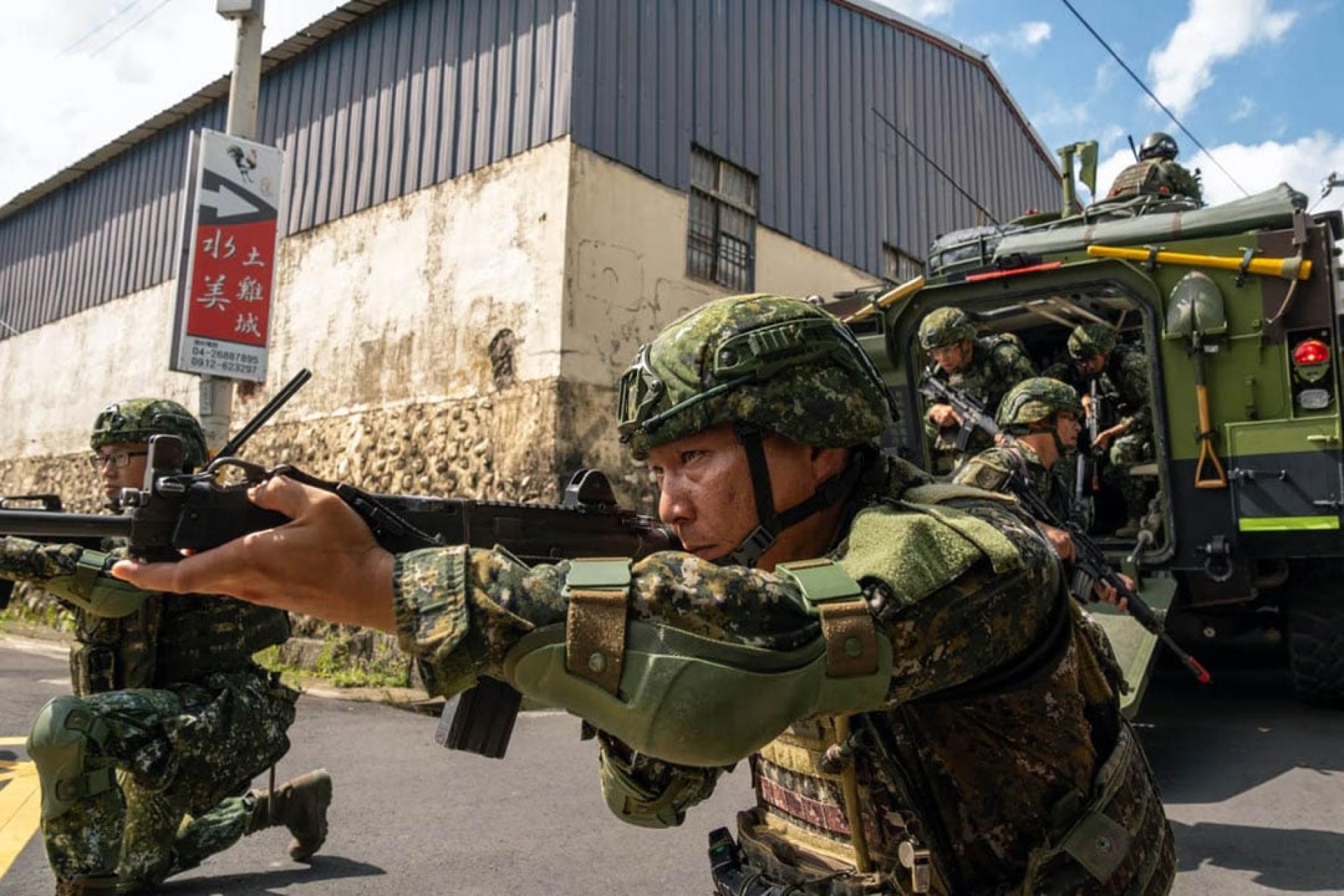 台湾行政院8月21日通过2026年度总预算案，其中国防预算占GDP的3.32％。图为台湾汉光演习其中一幕。
