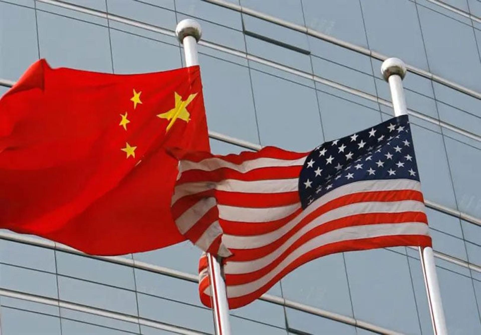 美国今年较早时宣布，禁止驻华员工与当地人谈恋爱。