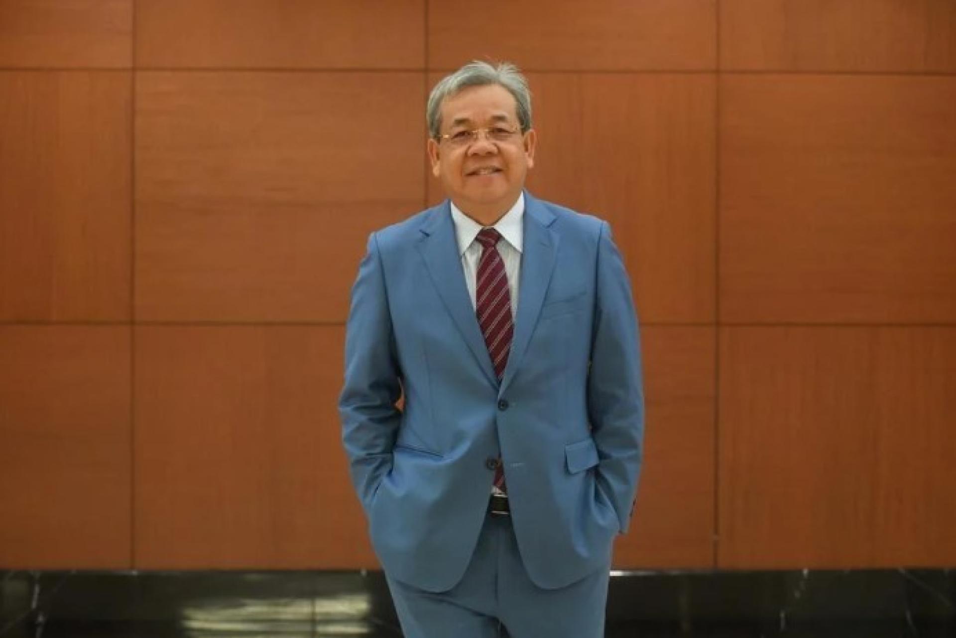 阿末佐尼沙瓦威。