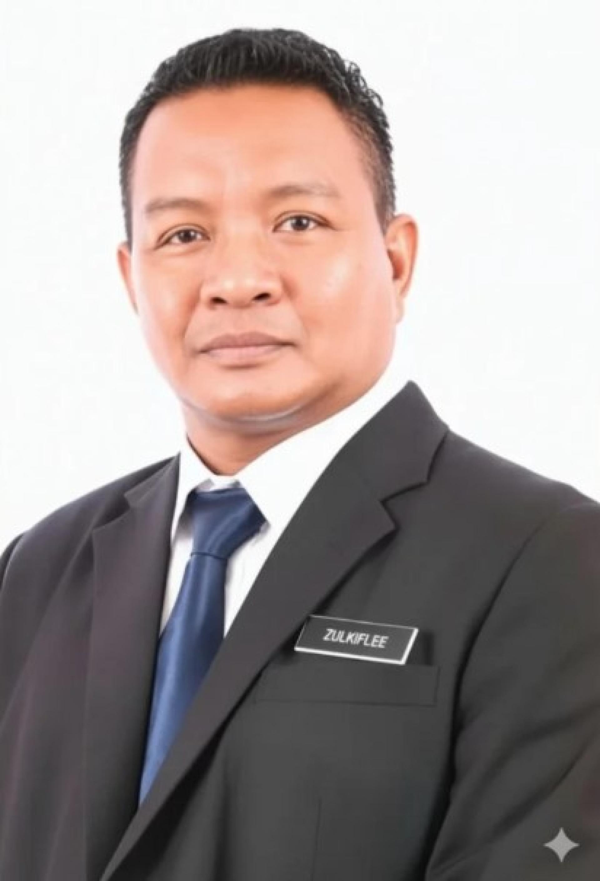 祖基菲里赛布里（Zulkiflee Sebli）。