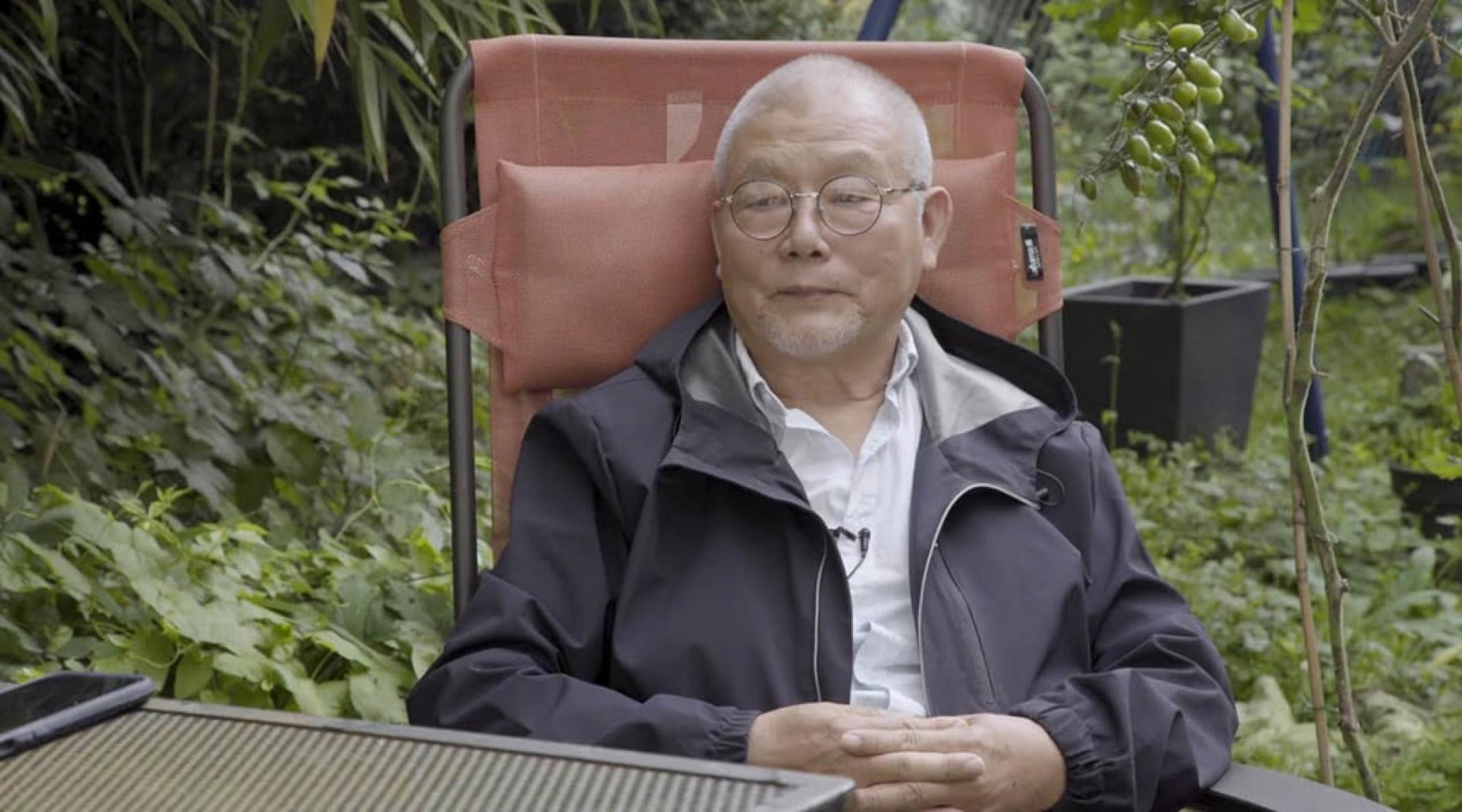 万润南曾对友人说，“哪一天我不发东西了，哪一天我就出问题了”。（档案照）