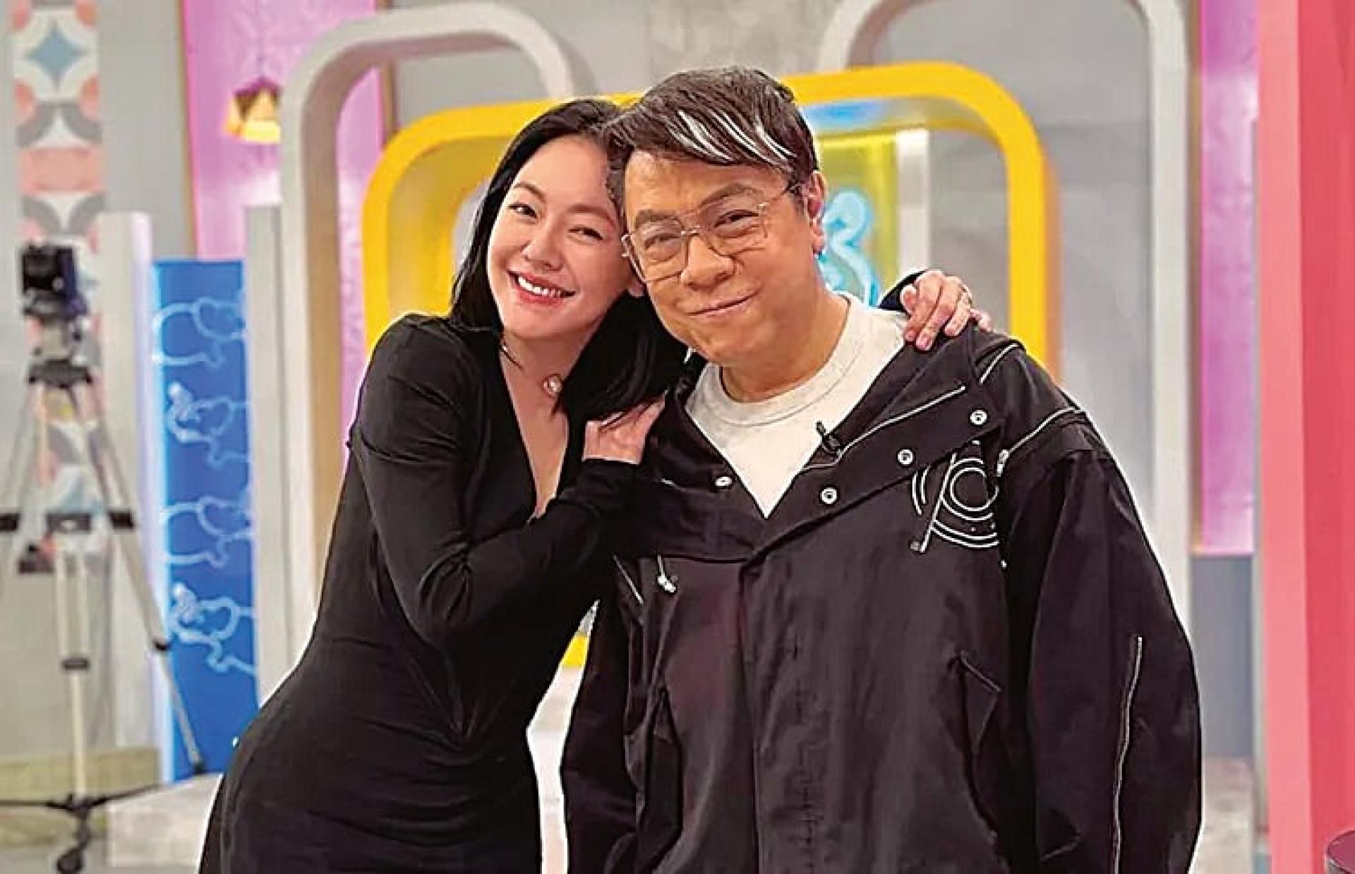 蔡康永和小S因主持《康熙来了》而建立好情谊。