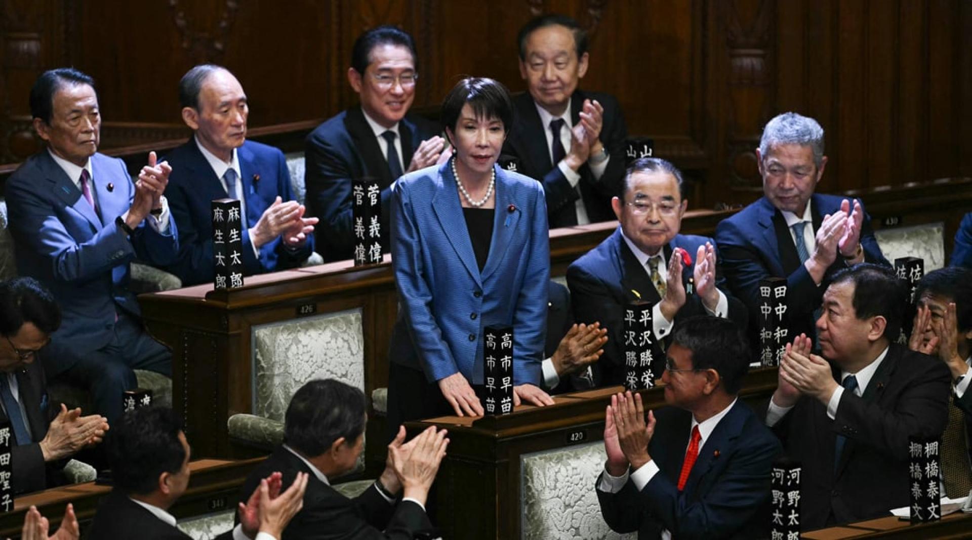 自民党总裁高市早苗在首轮投票即获得过半数的237名议员支持。