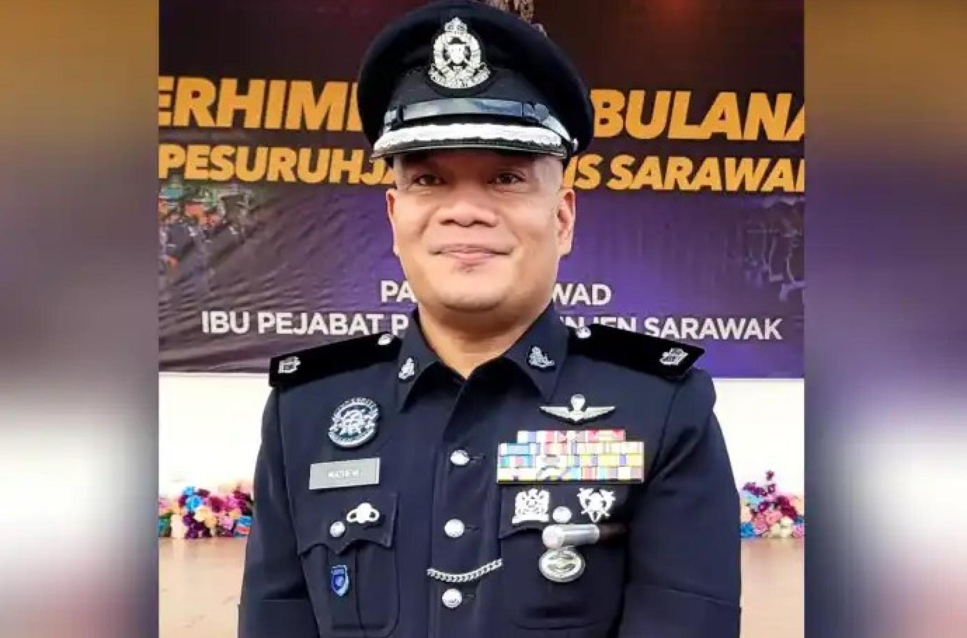 砂拉卓警区主任马修曼基（DSP Mathew Manggie）。