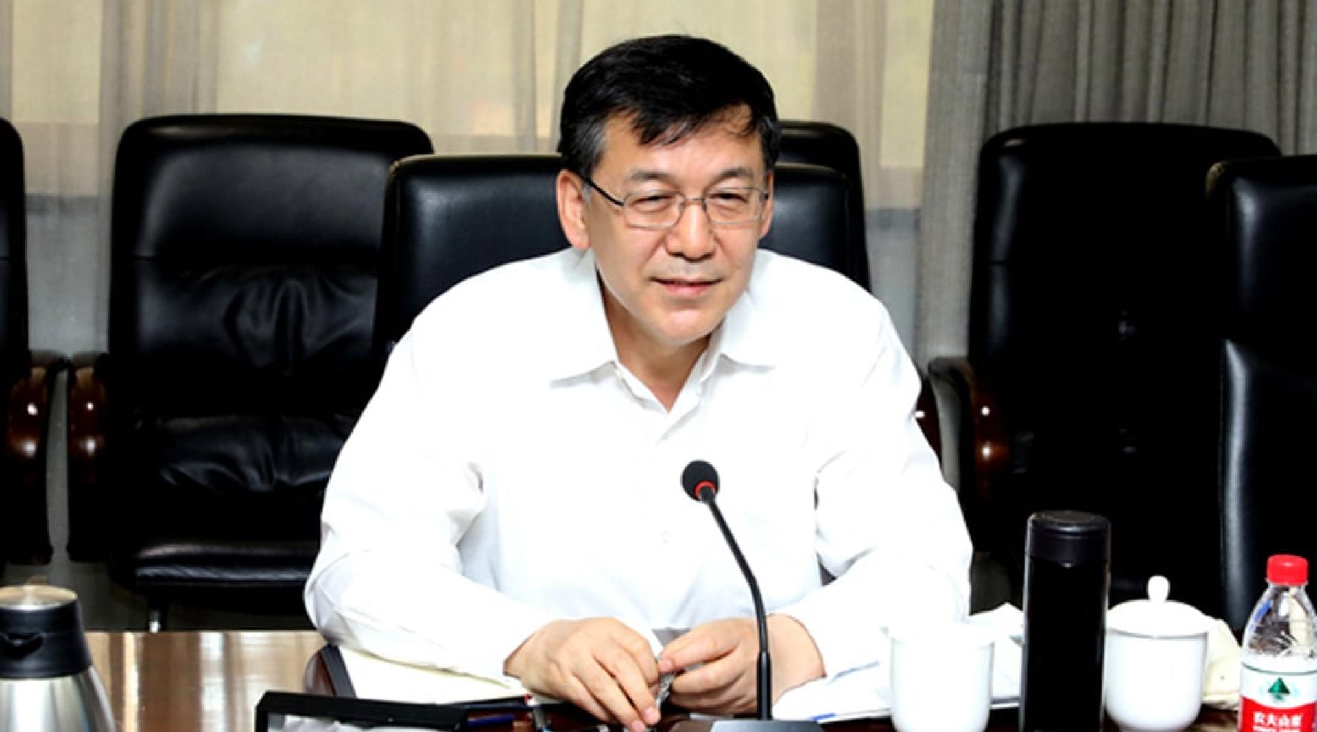 中共中央:全面实施人工智能+