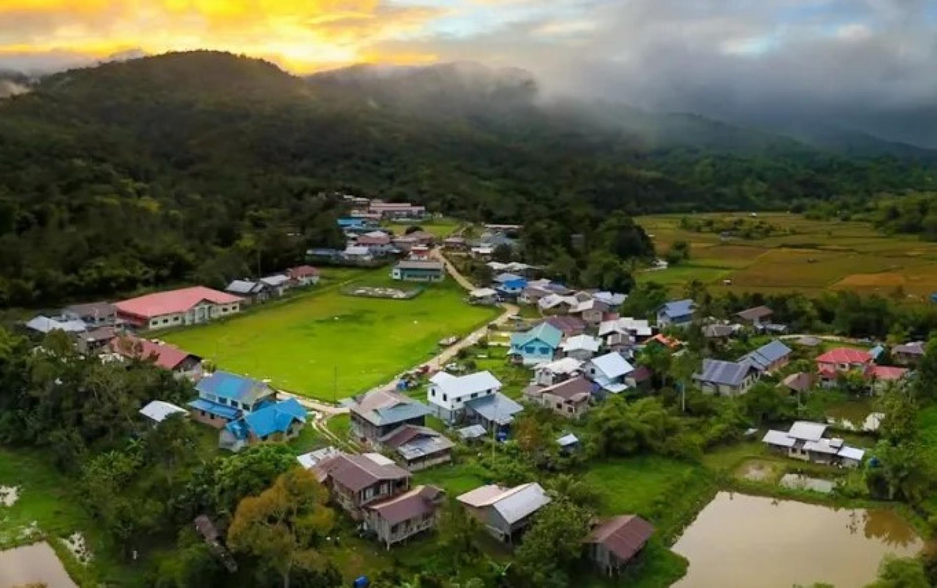 巴卡拉兰龙朗艾村（Kampung Long Langai，档案照）。
