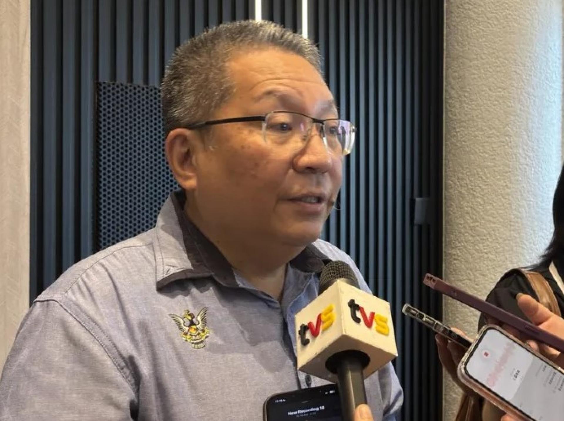 古晋南市政局市长拿督黄鸿圣。