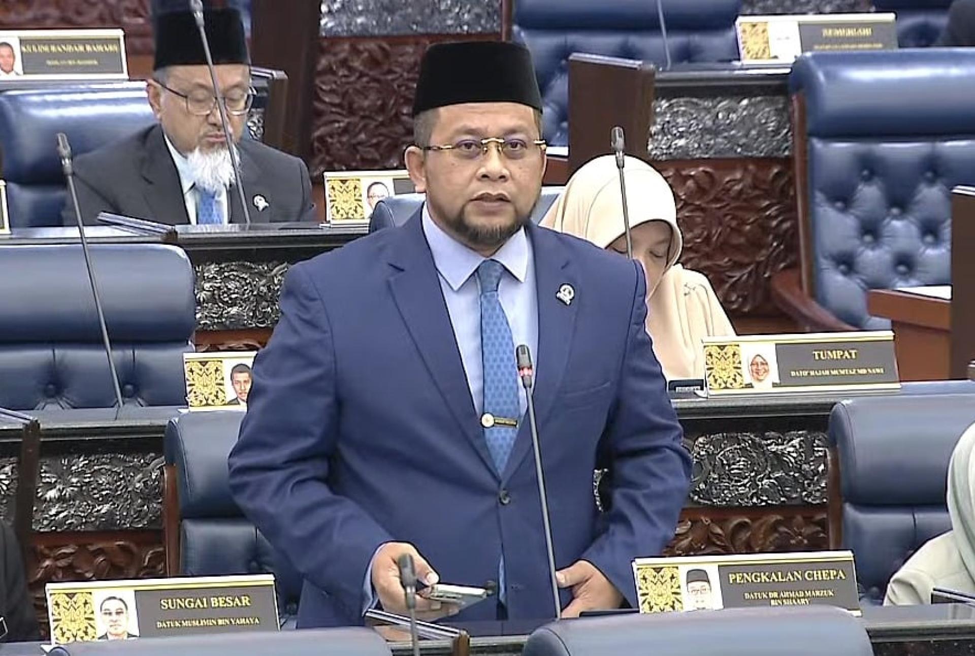 阿末马祖基沙里。