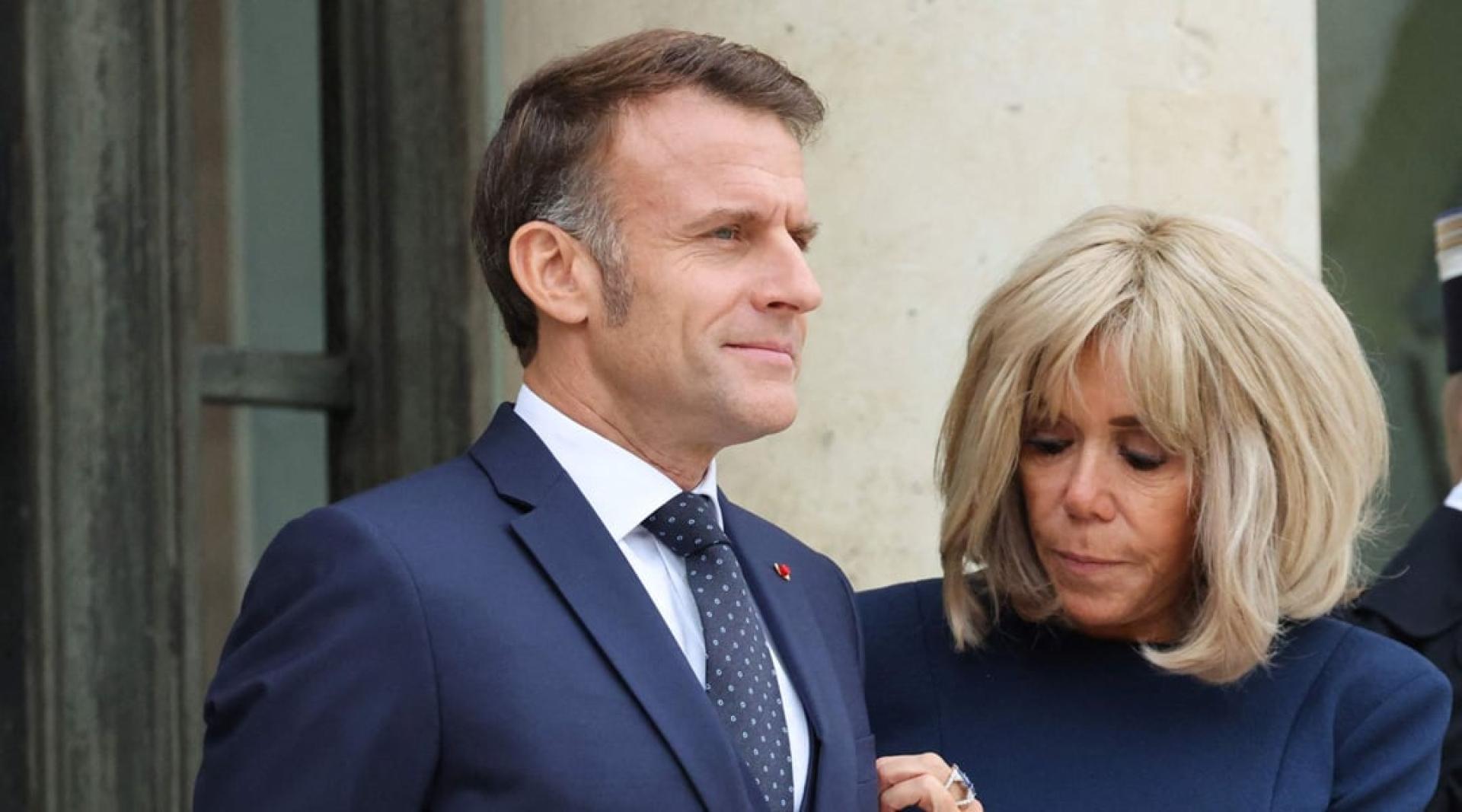 布丽吉特（右）与马克宏之间24岁的年龄差一直都是民众的话题。