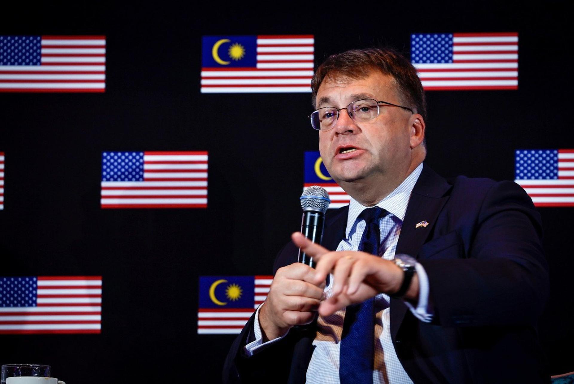 艾德加卡根强调，《马美互惠贸易协定》标志着两国关系进入更加深入，以及平衡的阶段。