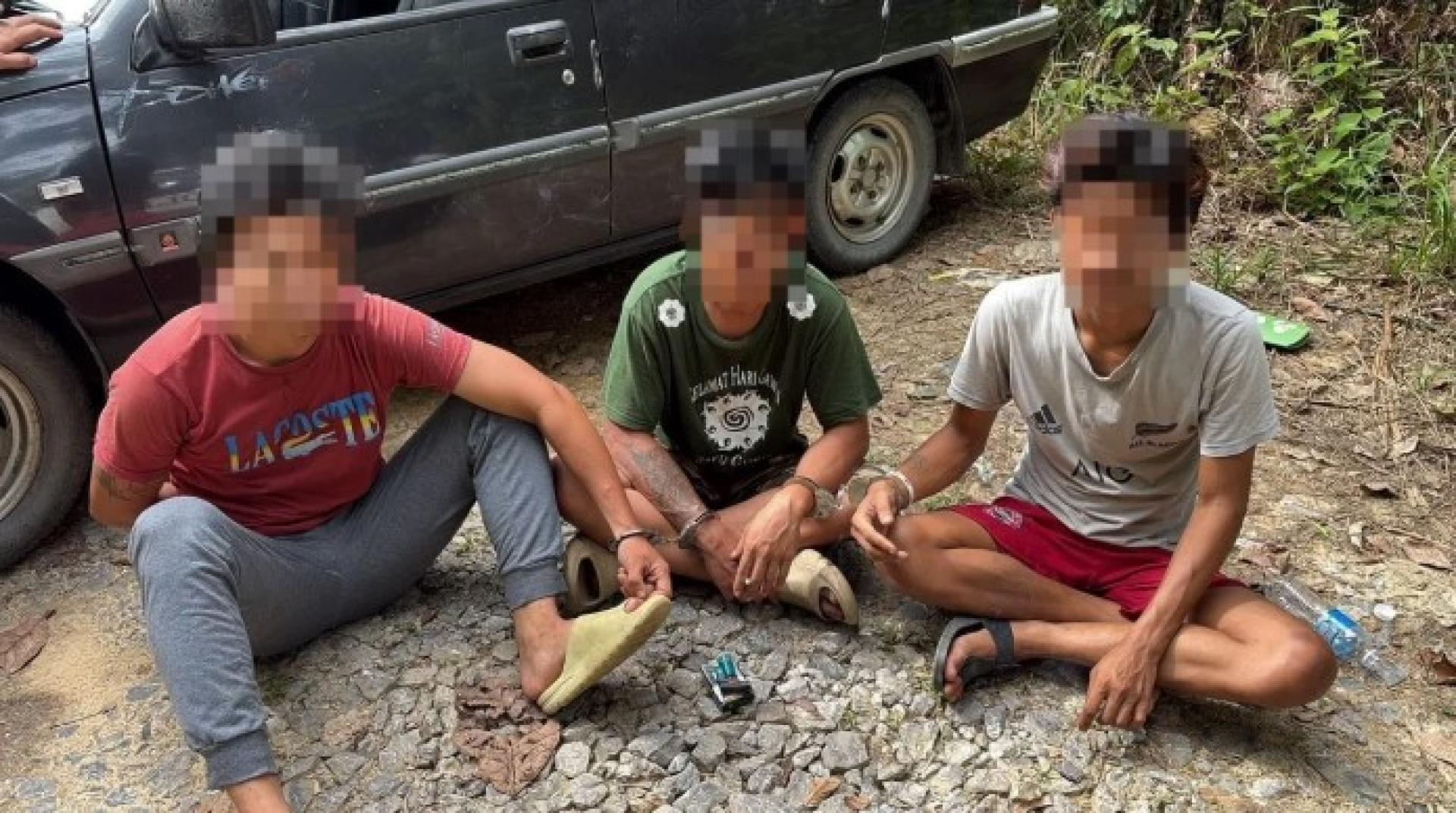 三名吸毒者于昨日在砂拉卓警区的“特别扫毒行动”中被捕。