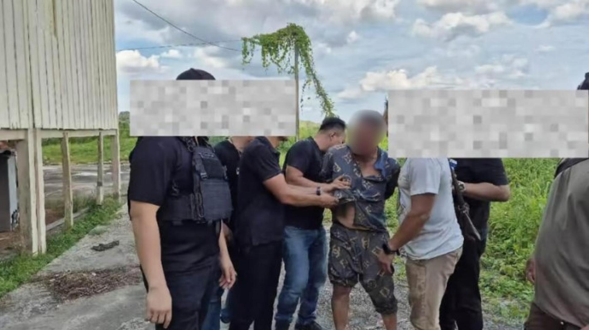 嫌犯于2025年10月29日下午约4时在加拿逸被警方逮捕。