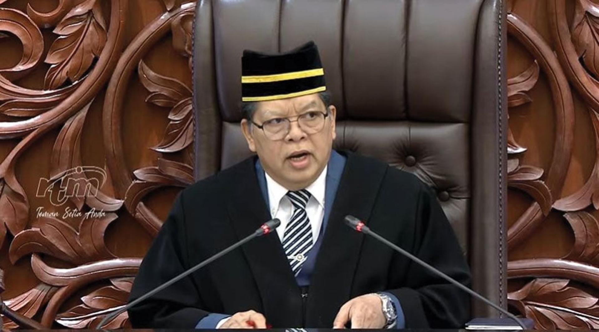 佐哈里提醒尚未作身体检查的国会议员，尽快在11月7日限期前交上体检报告。